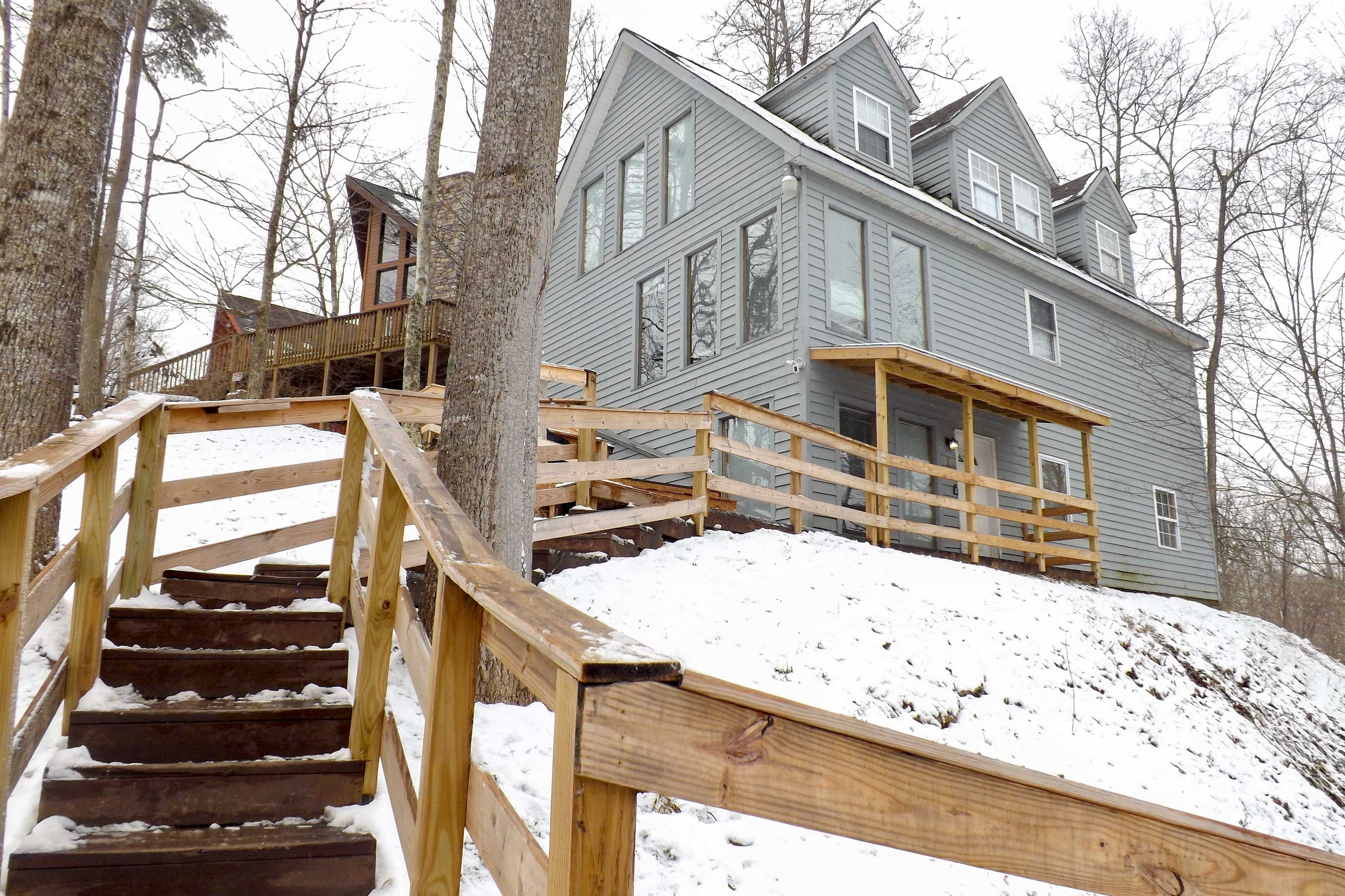 Exterior Space | External Staircase Between Floors