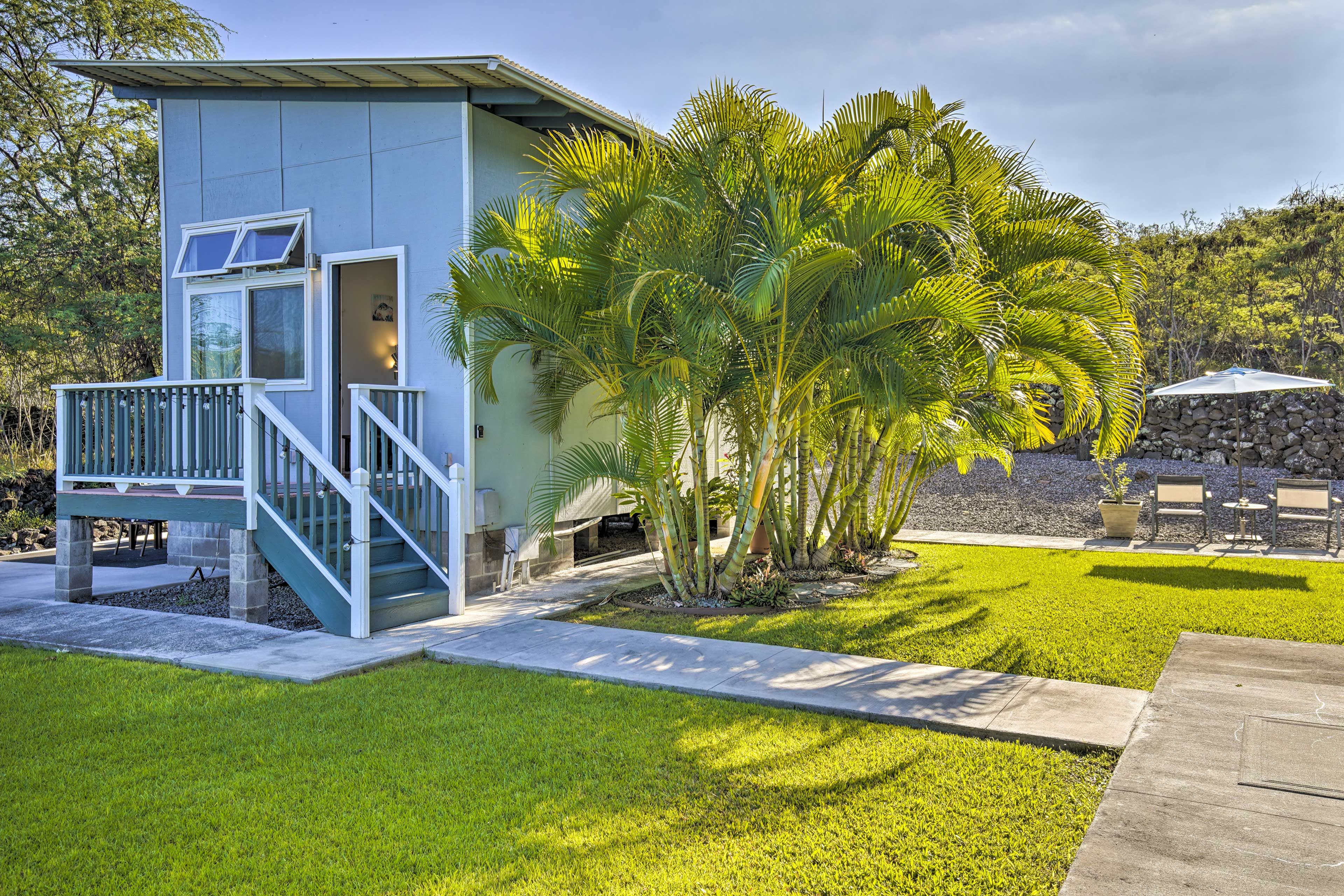 Cottage Exterior | Driveway Parking (1 Vehicle)