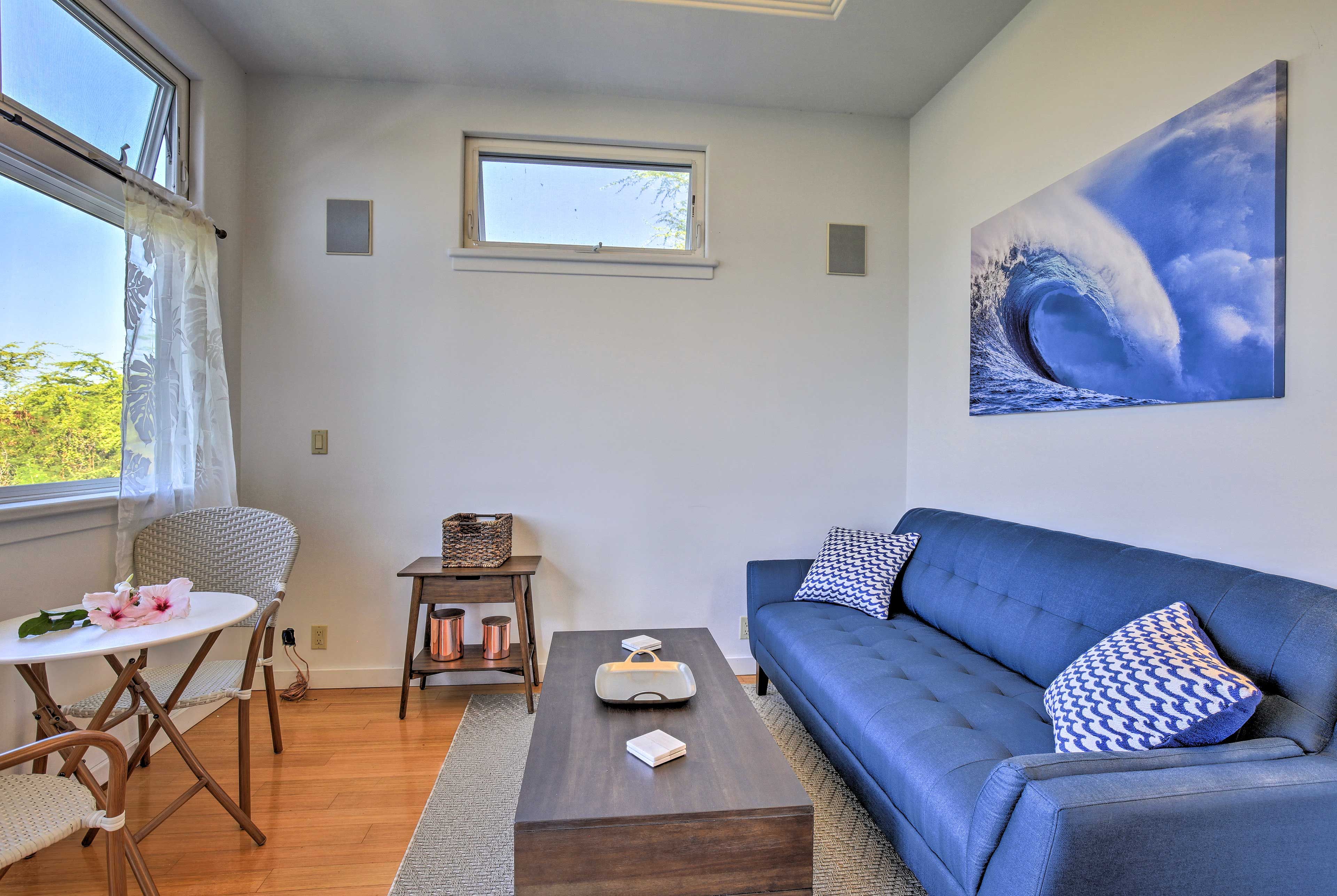 Living Room | Free WiFi