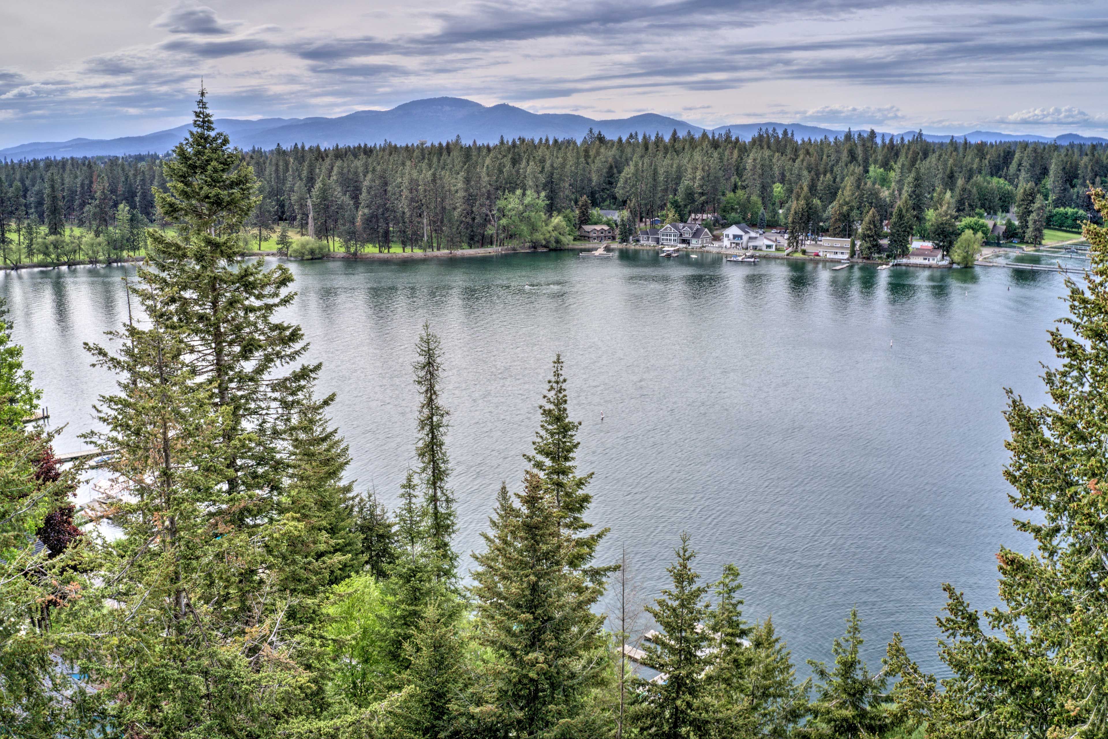 Mountain & Lake Views