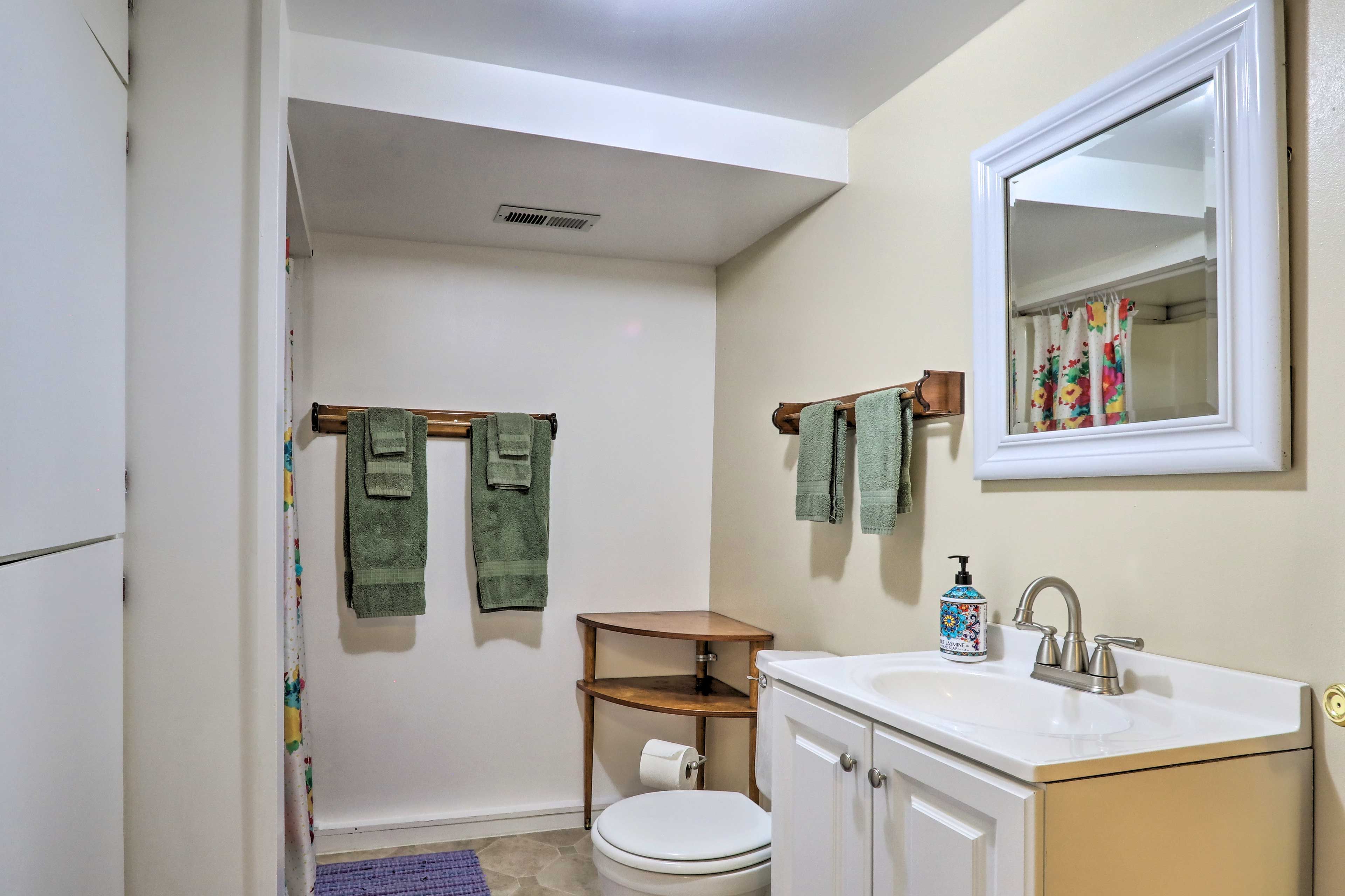 Full Bathroom | Lower Level