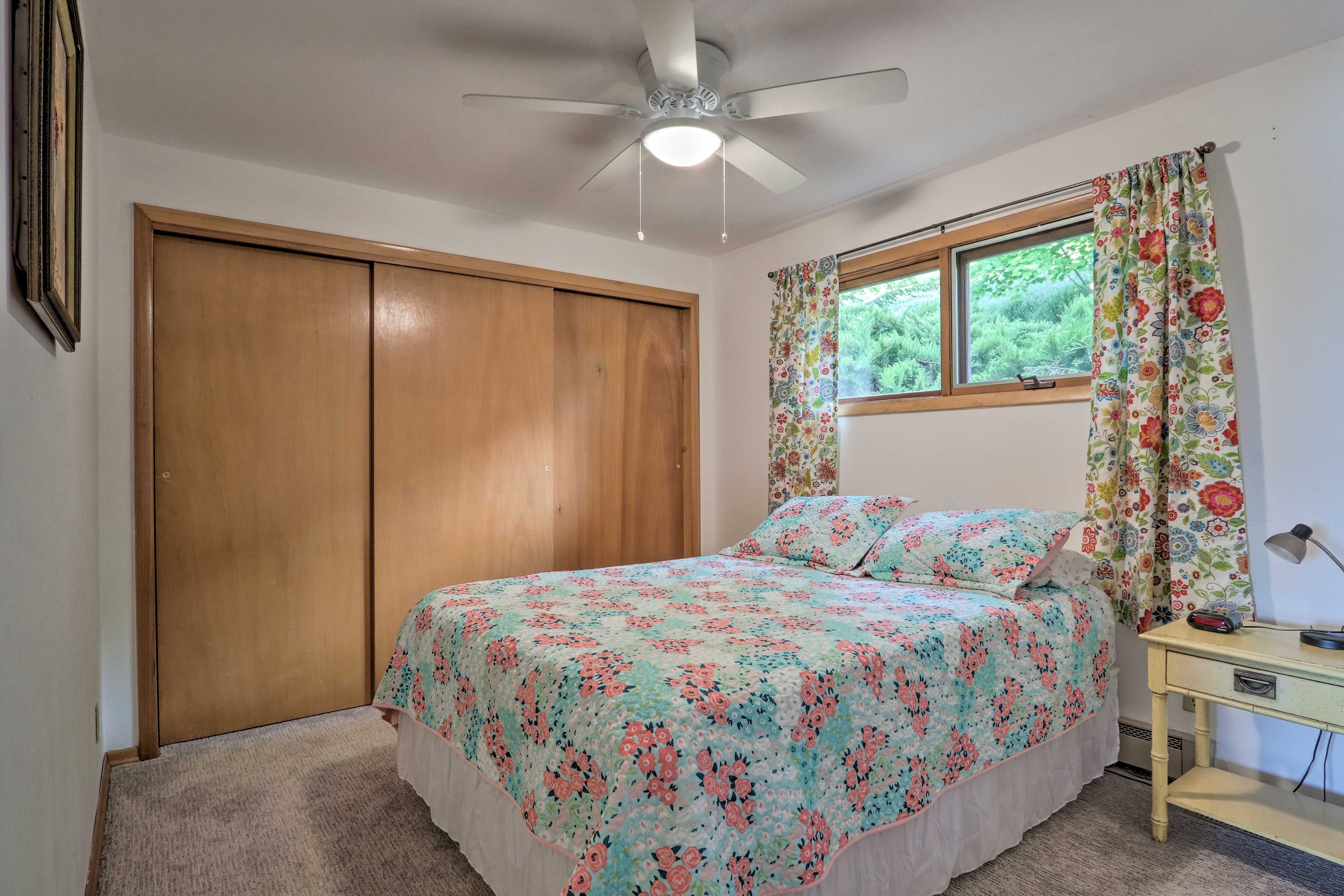 Bedroom 2 | Queen Bed | Main Level