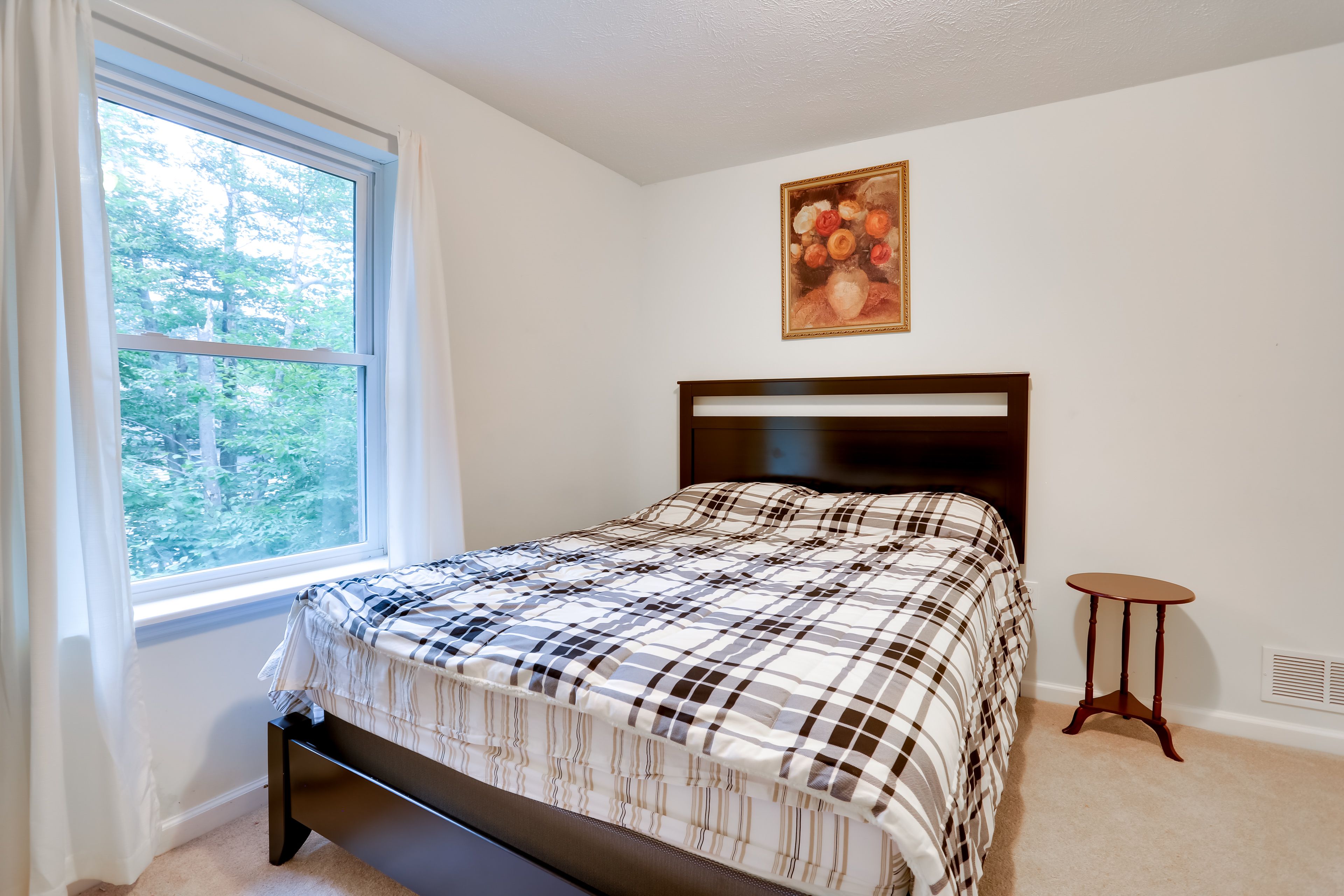 Bedroom 2 | Queen Bed | 2nd Floor