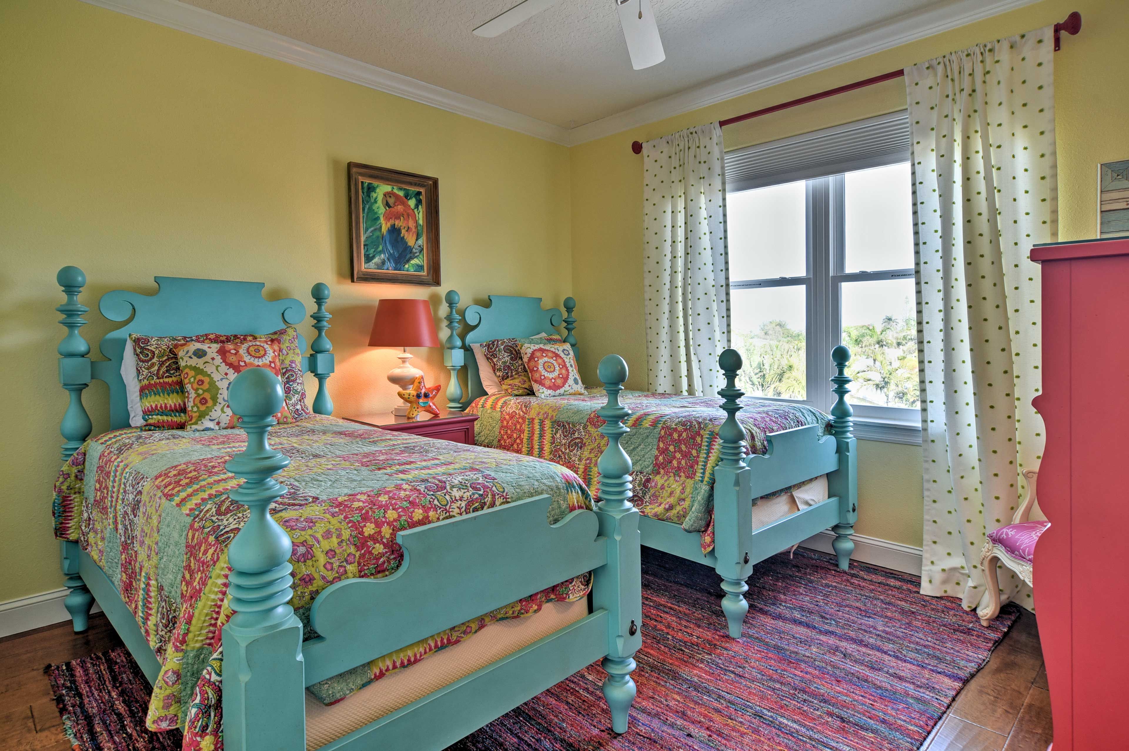 Bedroom 3 | 2 Twin Beds | 3rd Floor