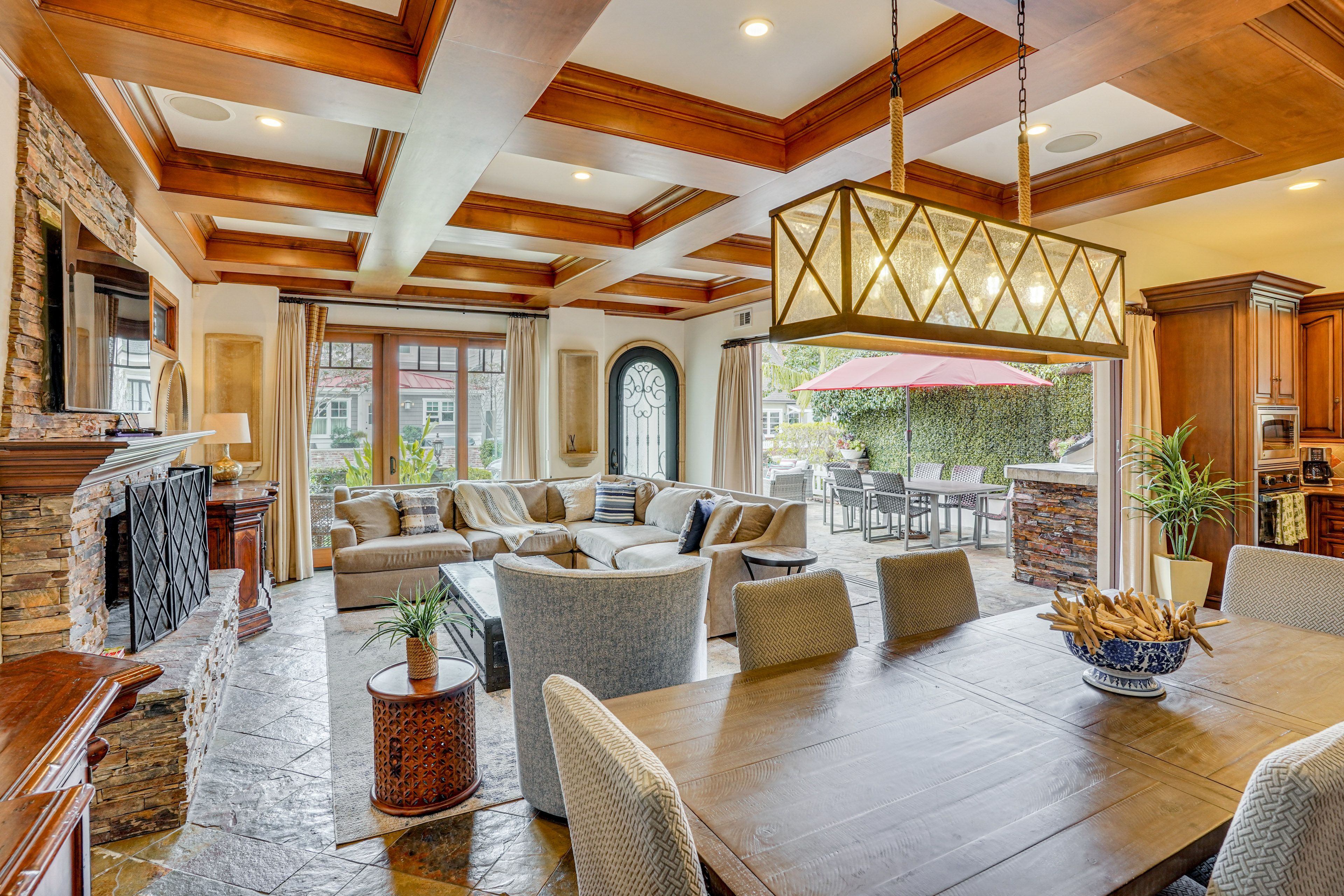 Dining Area | Main Level