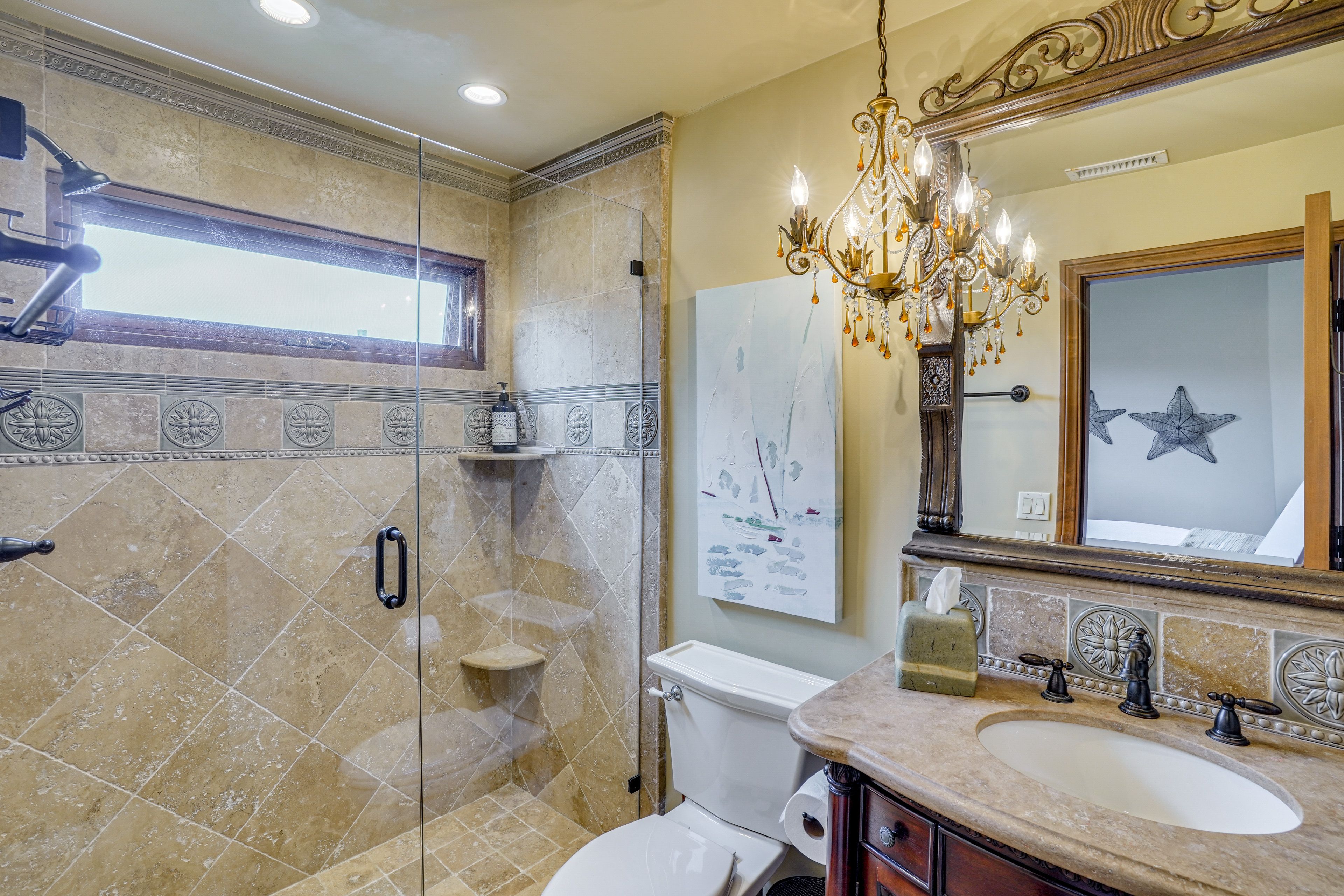 Full Bathroom | Upper Level
