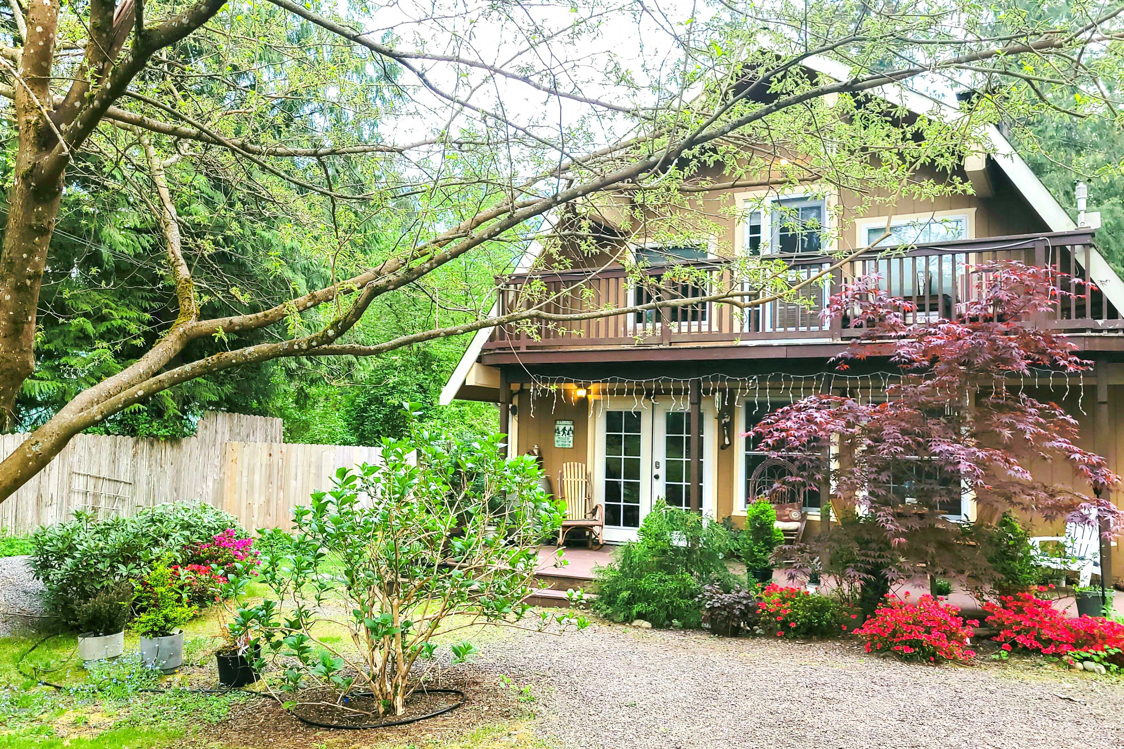 Gold Bar Vacation Rental | 2BR | 2BA | Stairs Required | 1,400 Sq Ft
