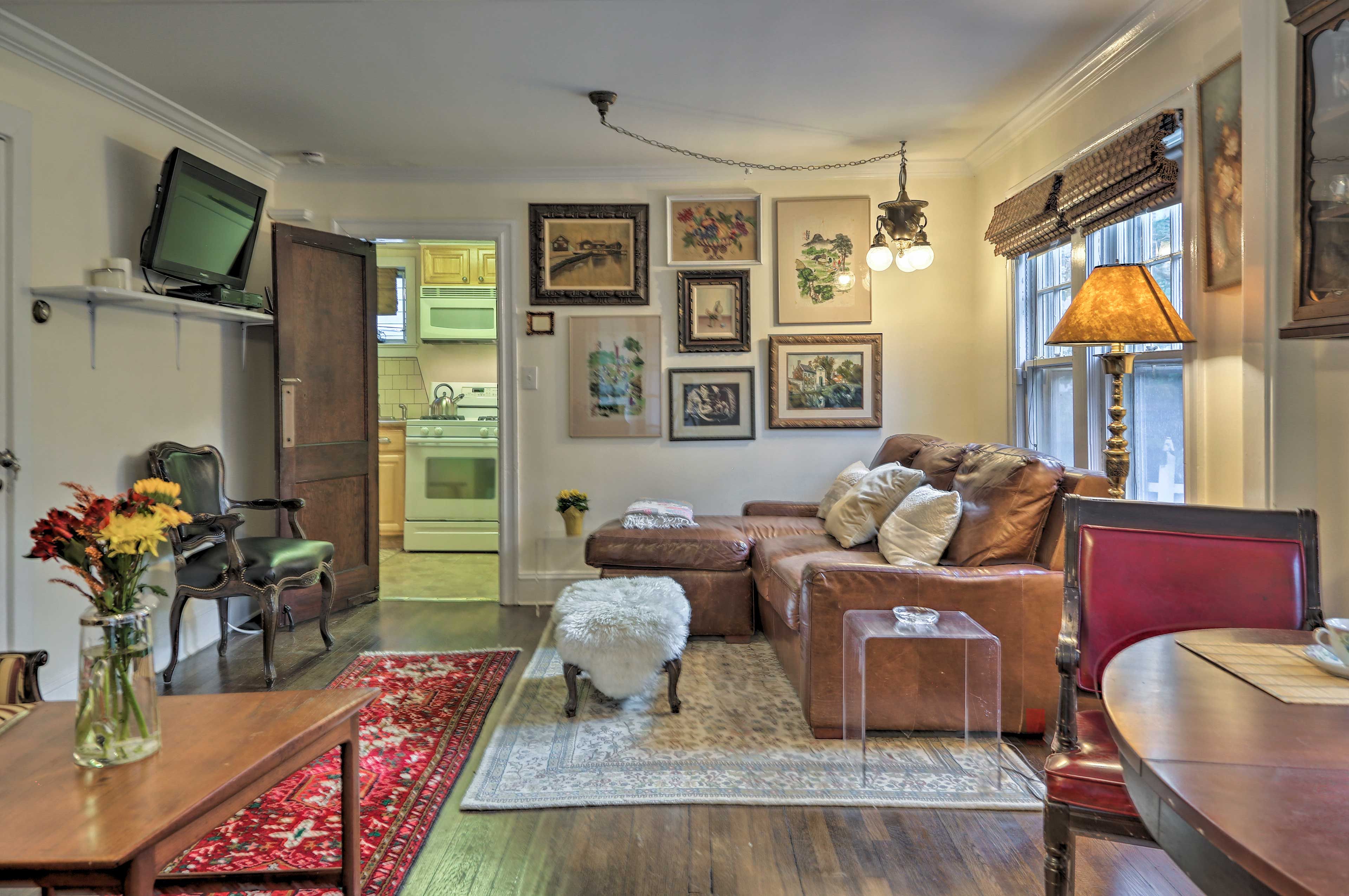 Living Room | Queen Sleeper Sofa