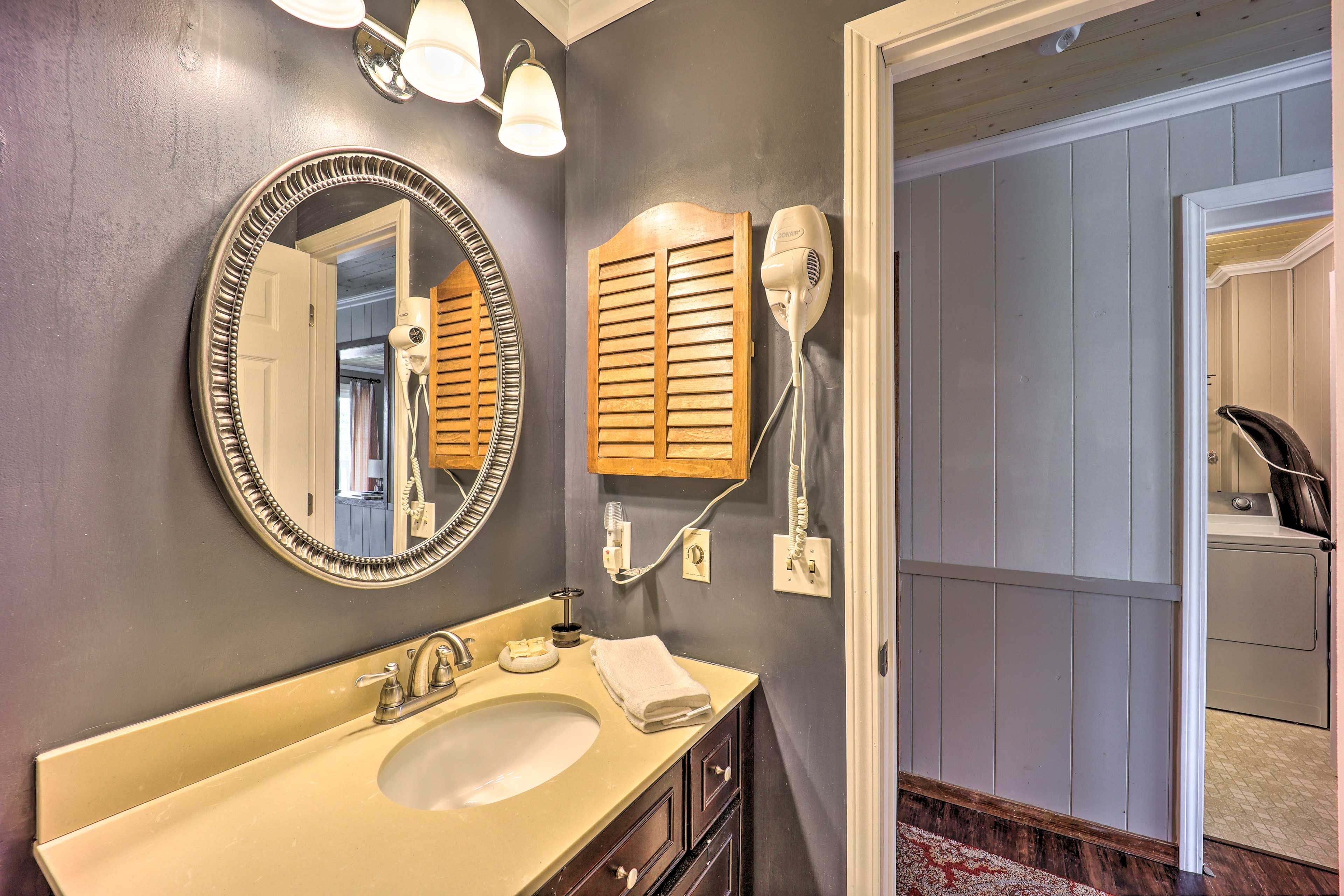 Full Bathroom