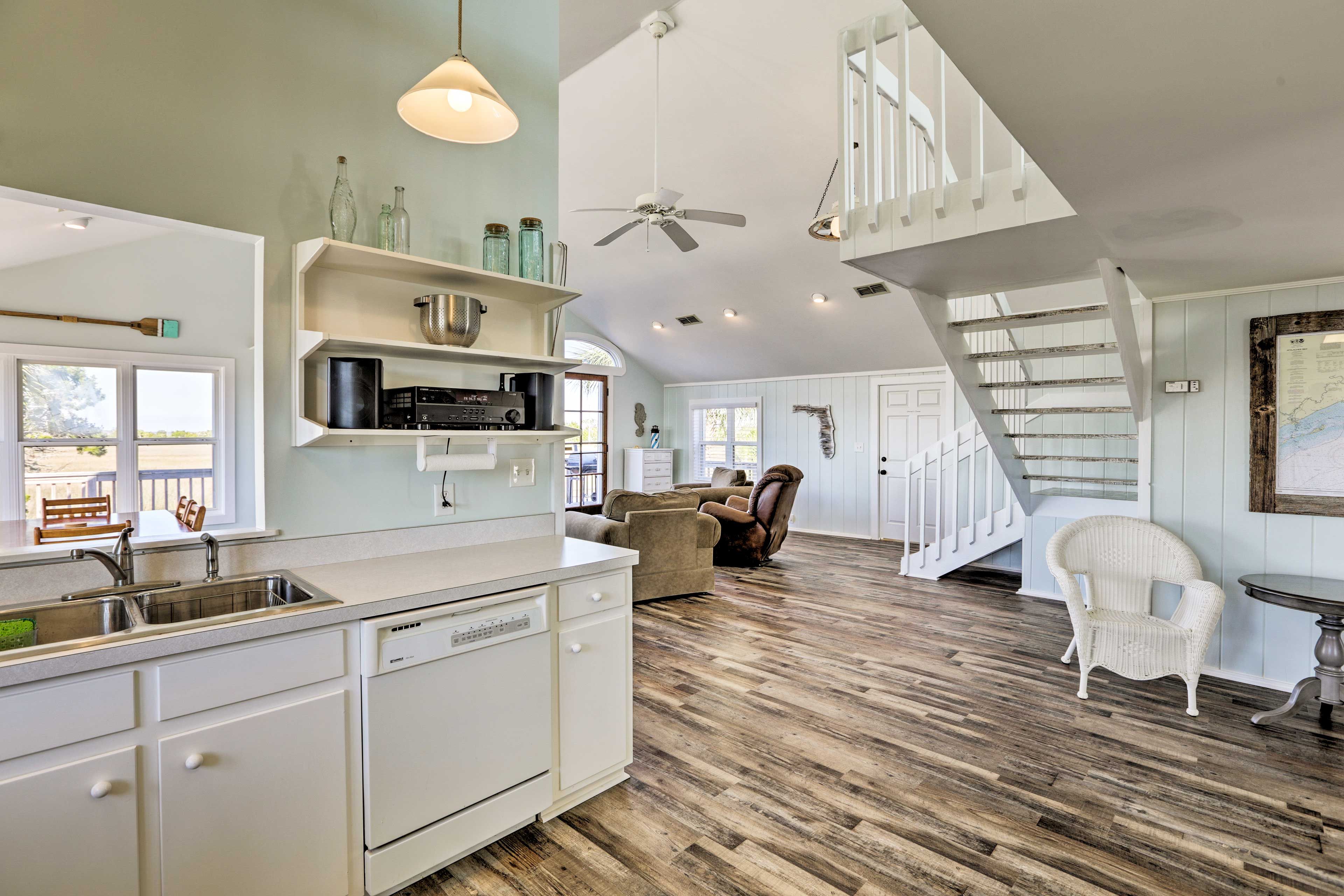 Kitchen | Dishware/Flatware
