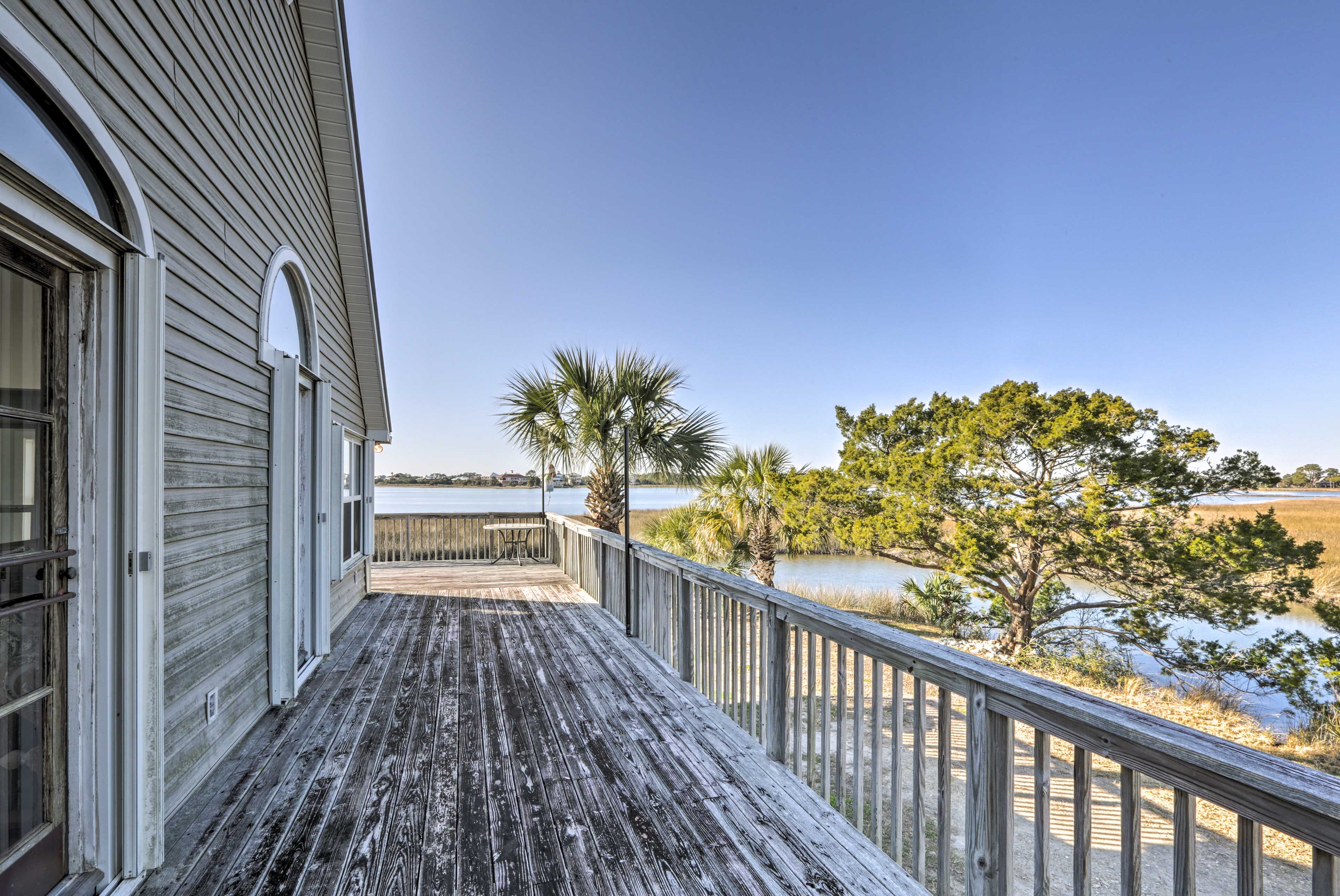 Wraparound Deck w/ Gulf Views