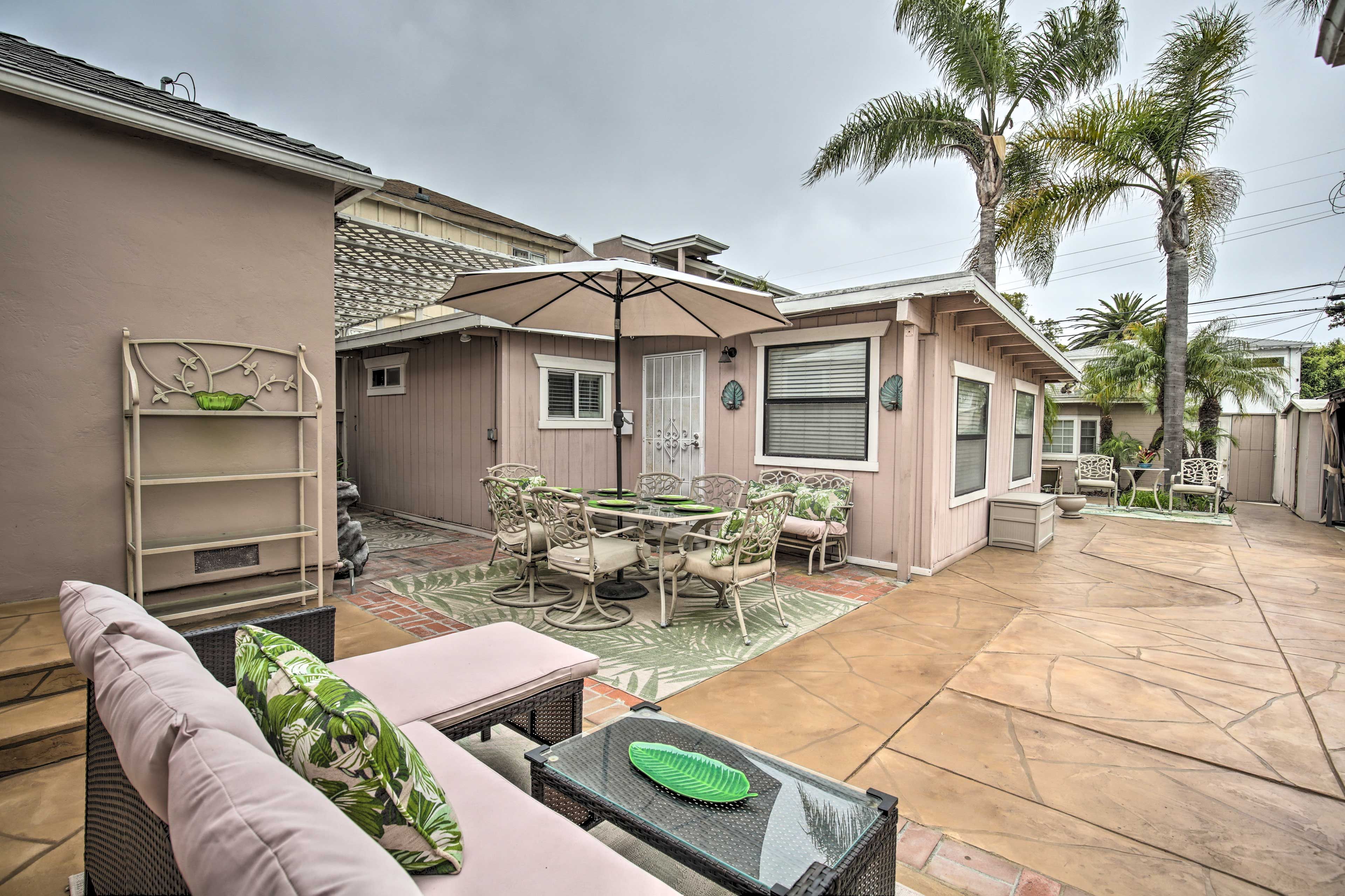 Backyard | Furnished Patio