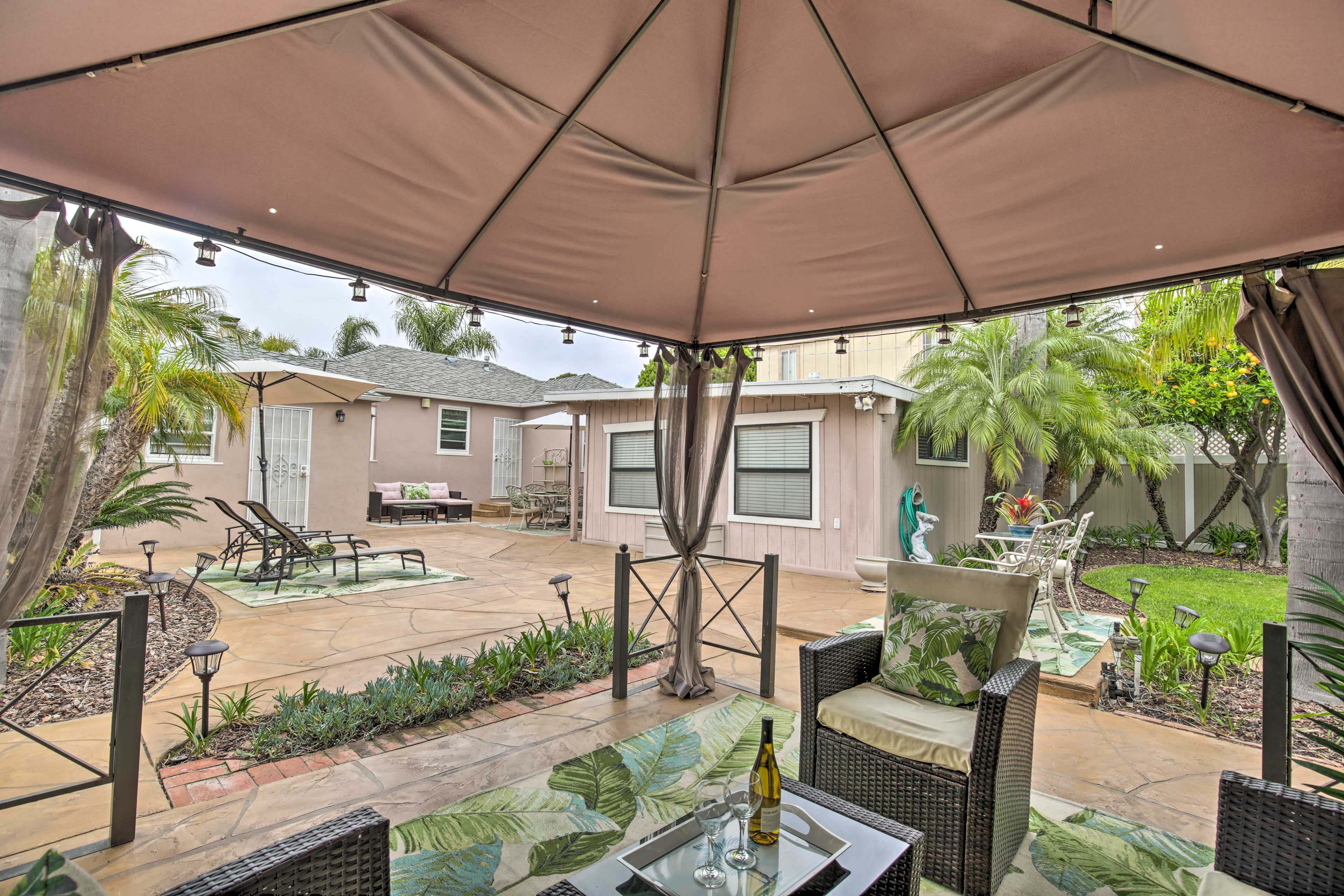 Backyard | Furnished Patio