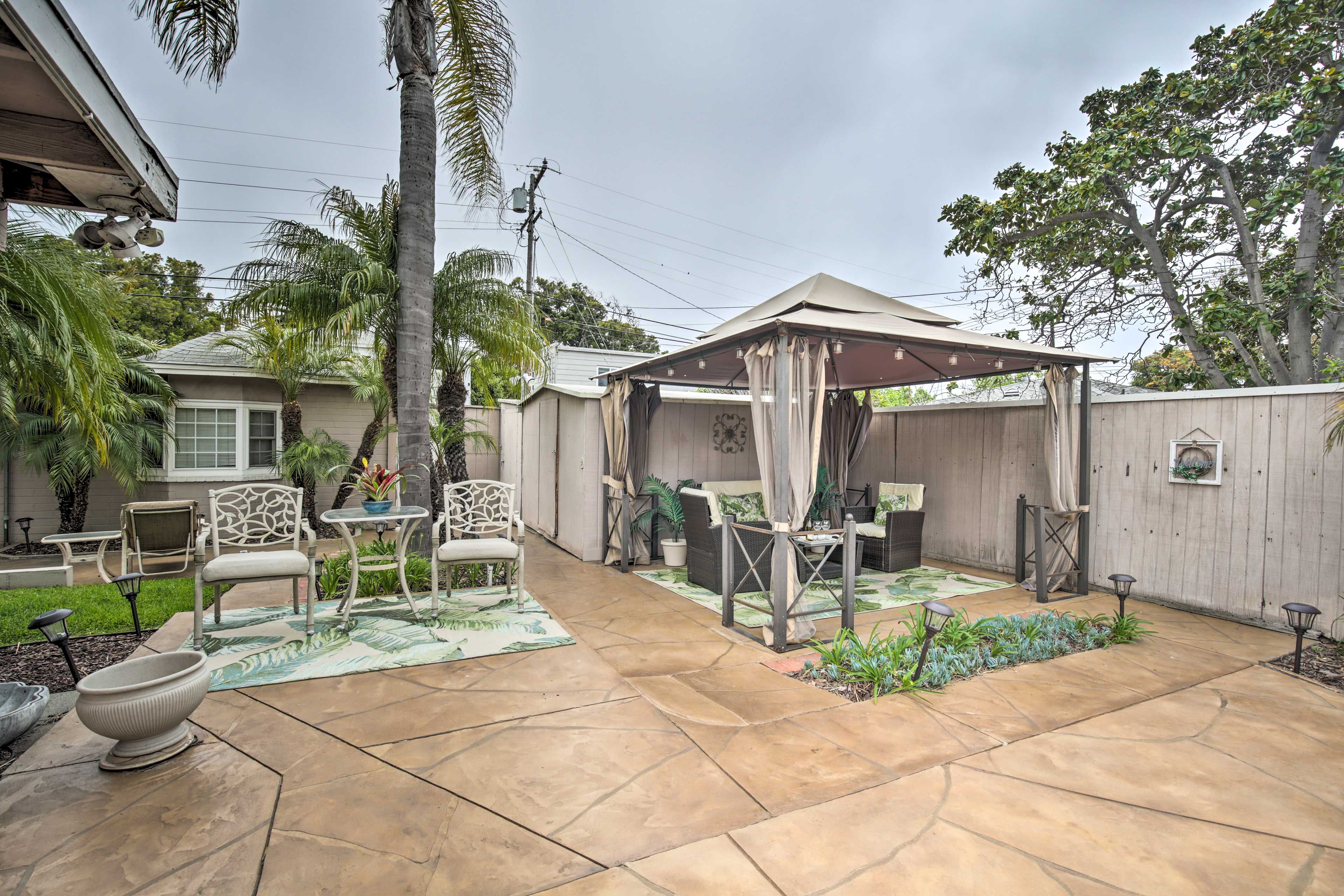 Backyard | Furnished Patio