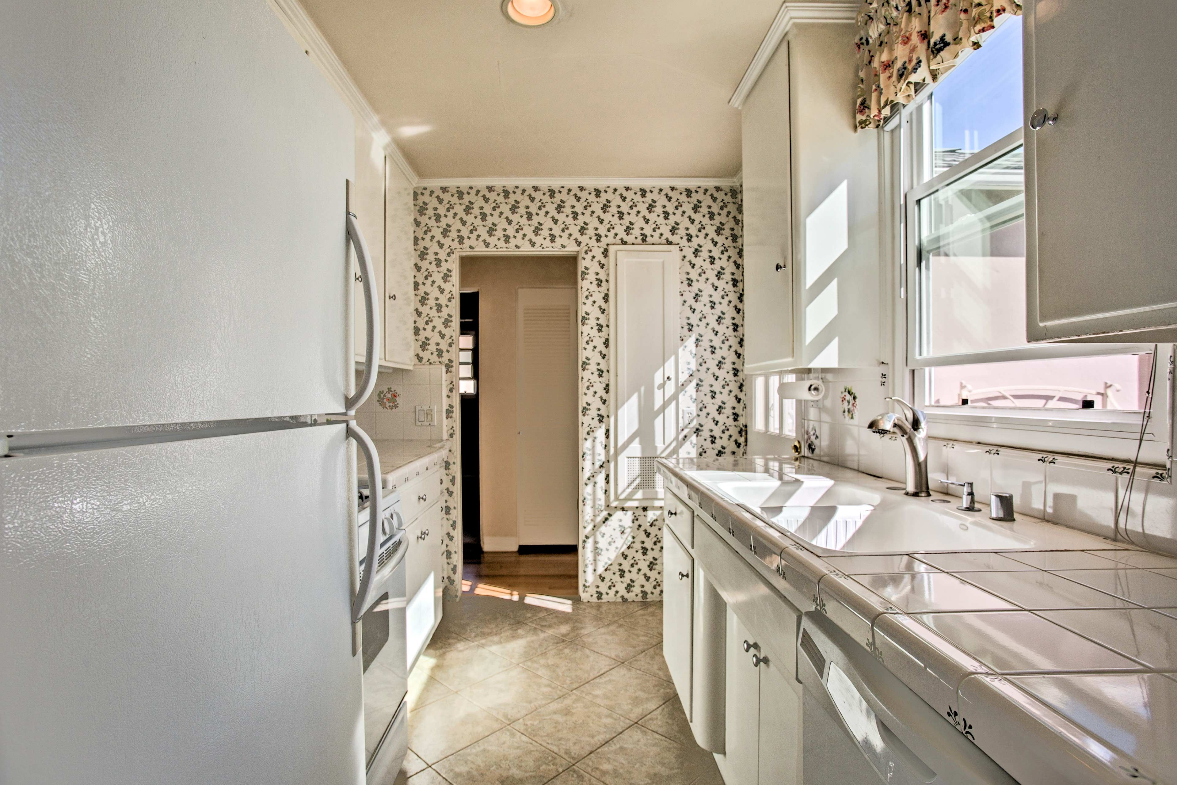 Kitchen | Fully Equipped