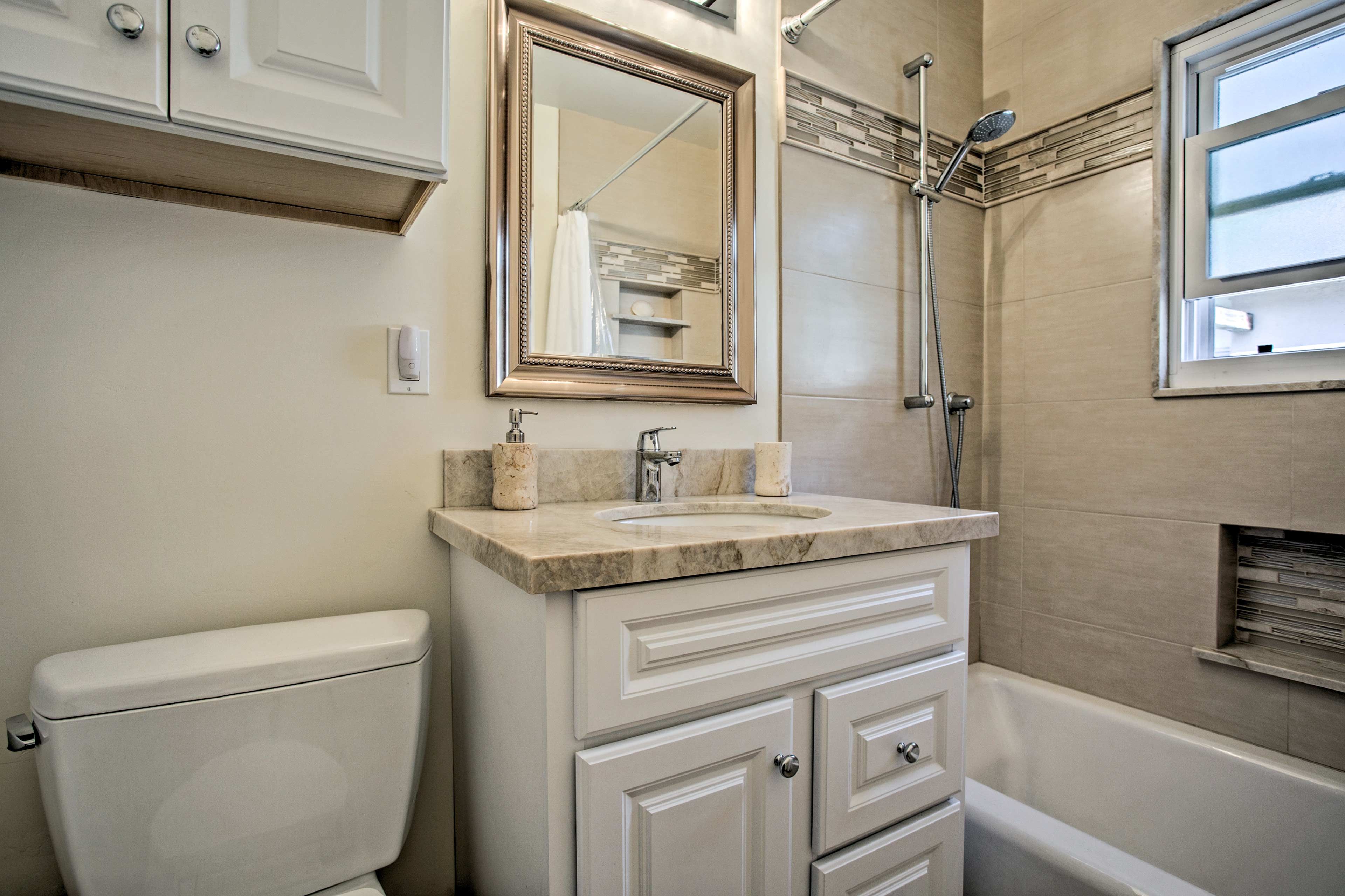Full Bathroom