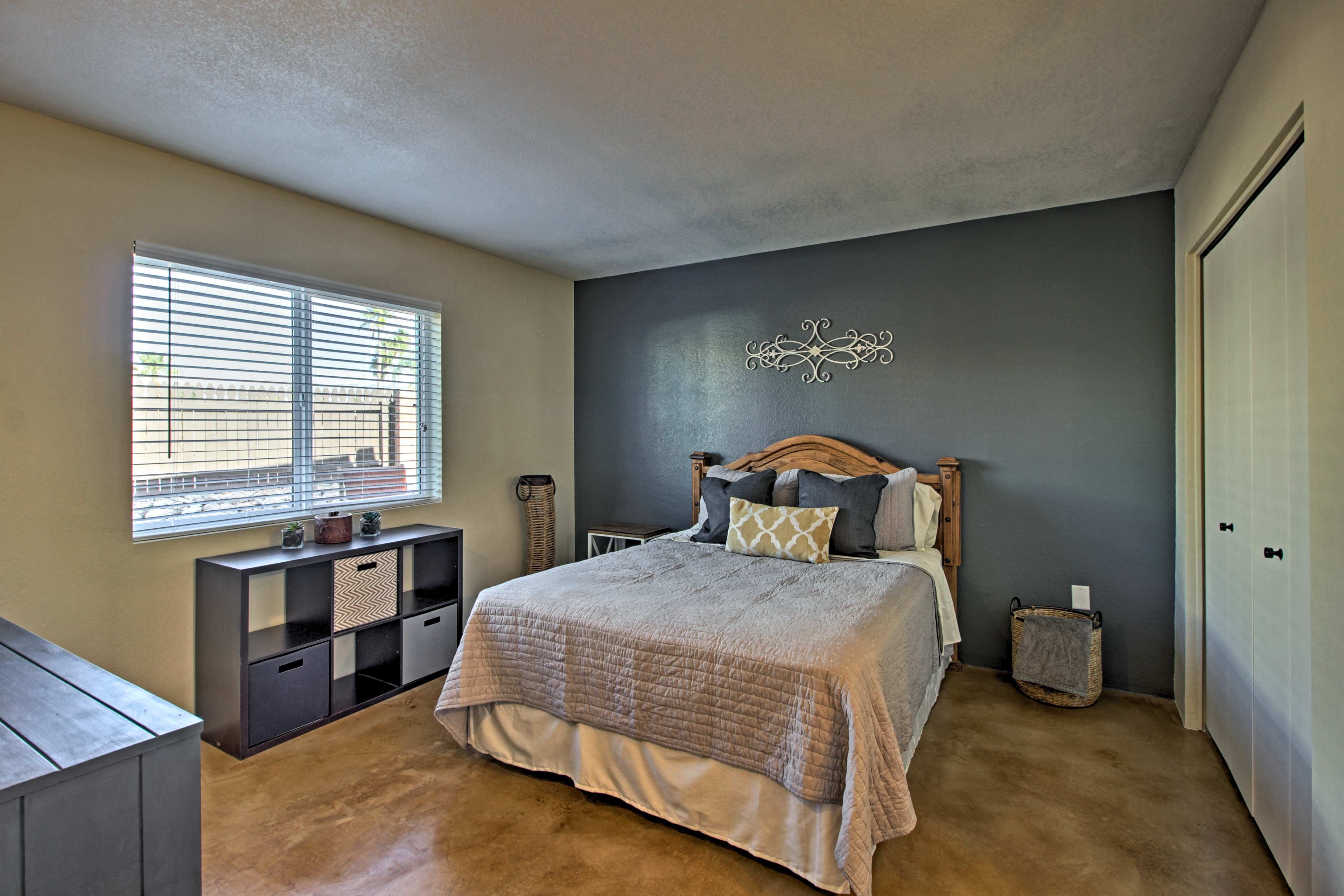Bedroom 1 | King Bed | Linens Provided
