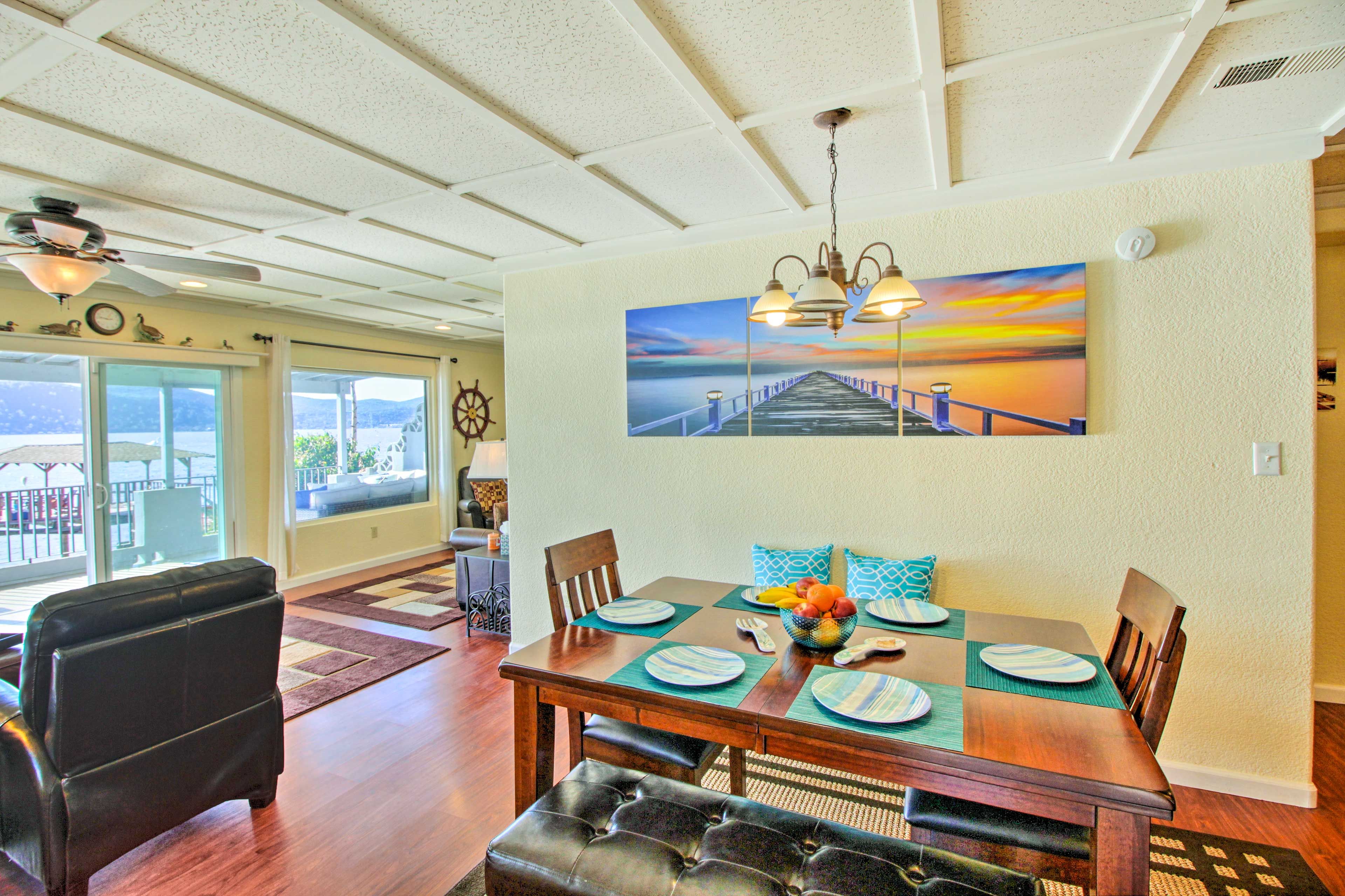 Dining Table | Dishware Provided