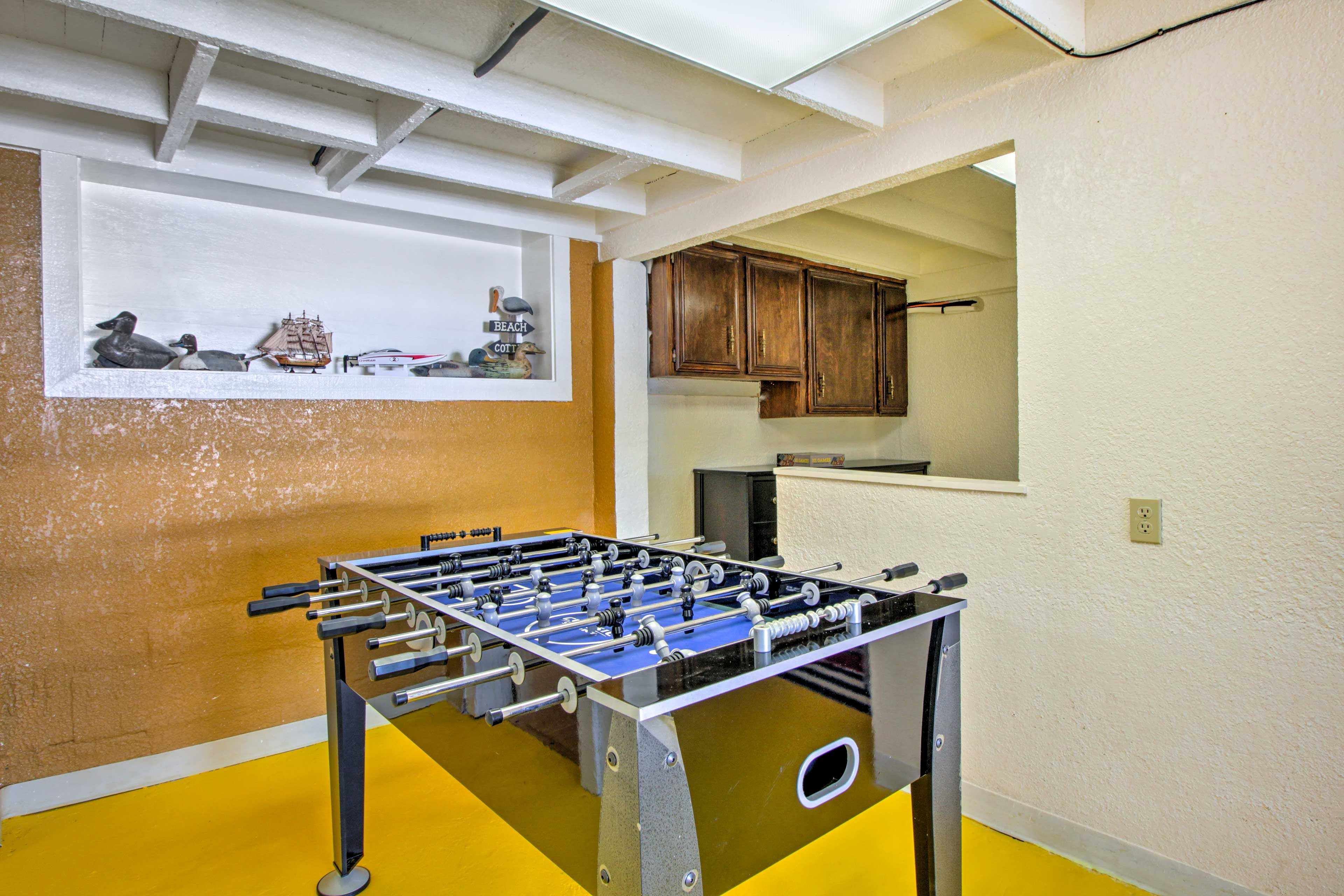 Recreation Area | Foosball Table | Arcade Basketball