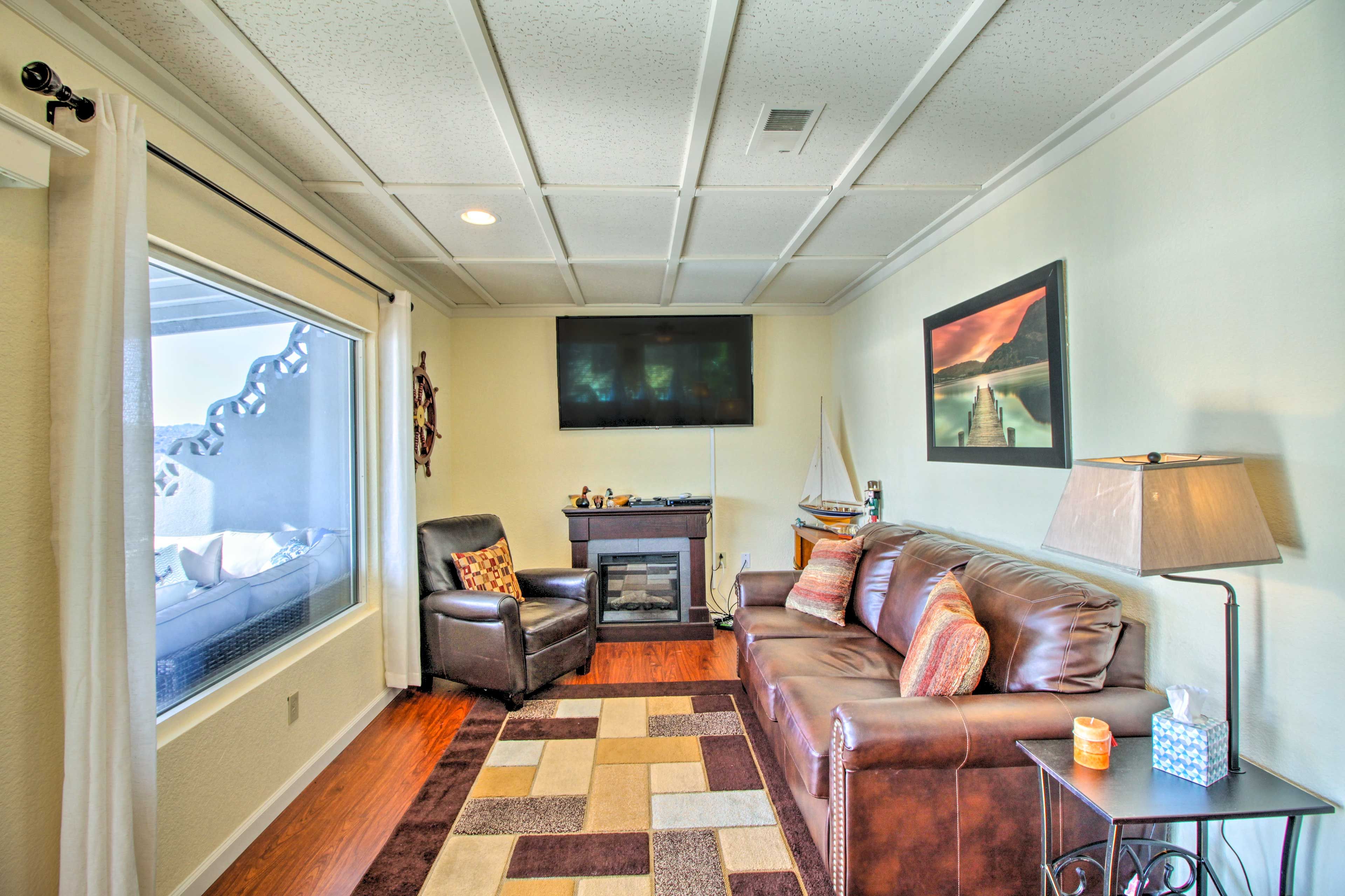 Living Room | Central A/C & Heat