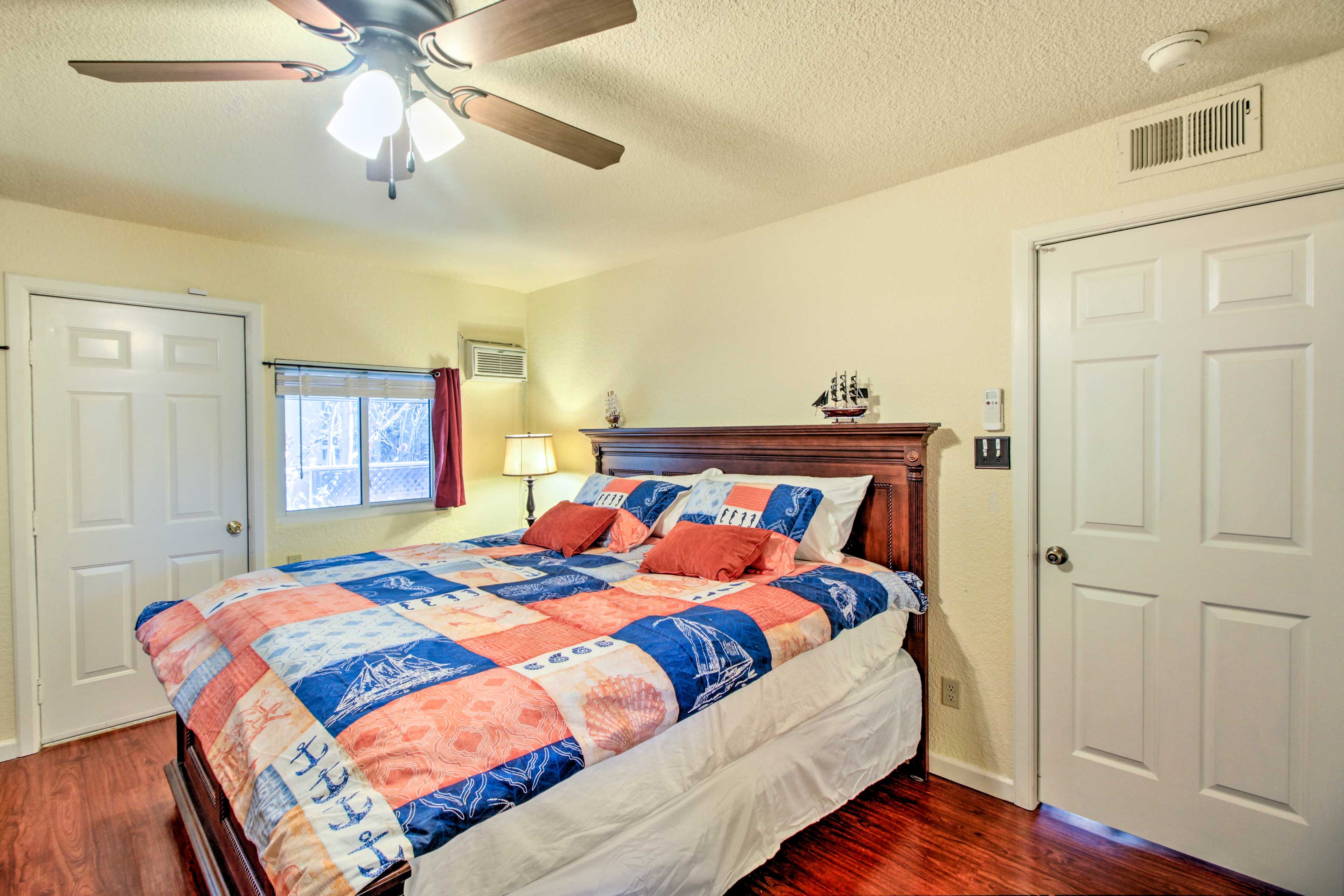 Bedroom 1 | King Bed | Linens Provided