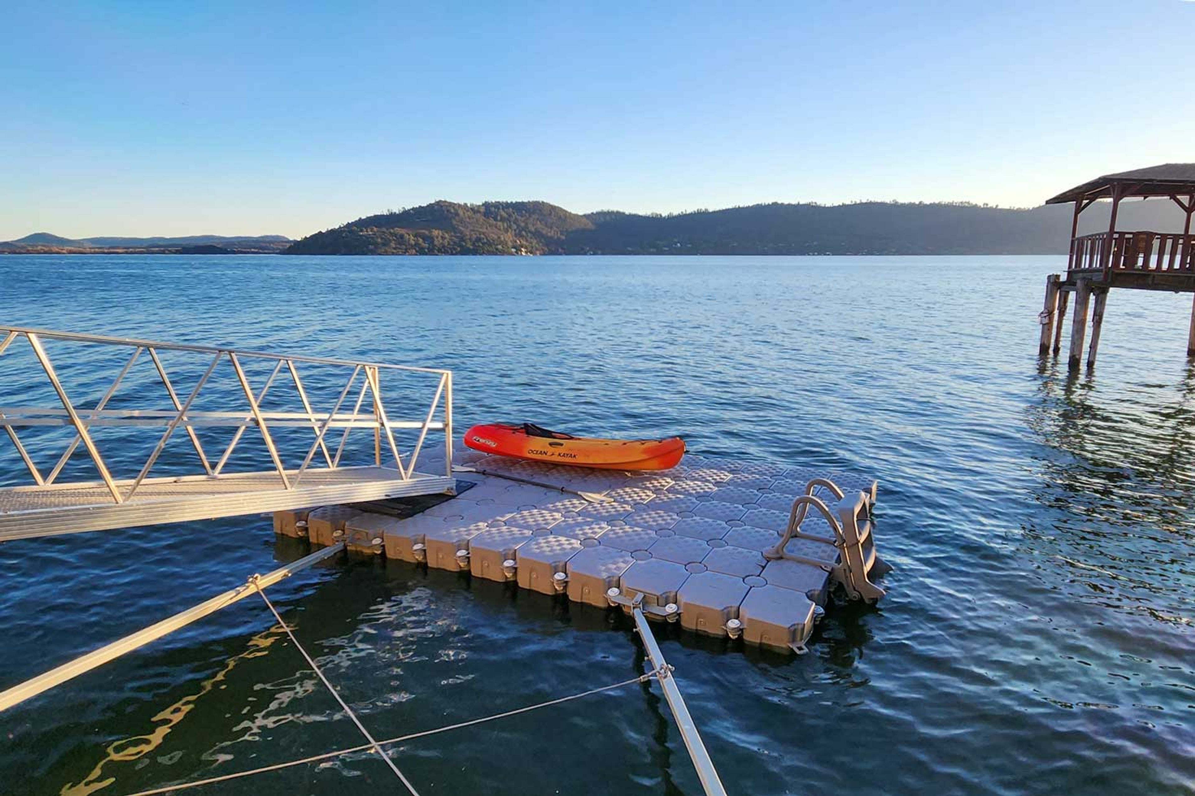 Clearlake Vacation Rental | 2BR | 2BA | 1,300 Sq Ft | Stairs Required