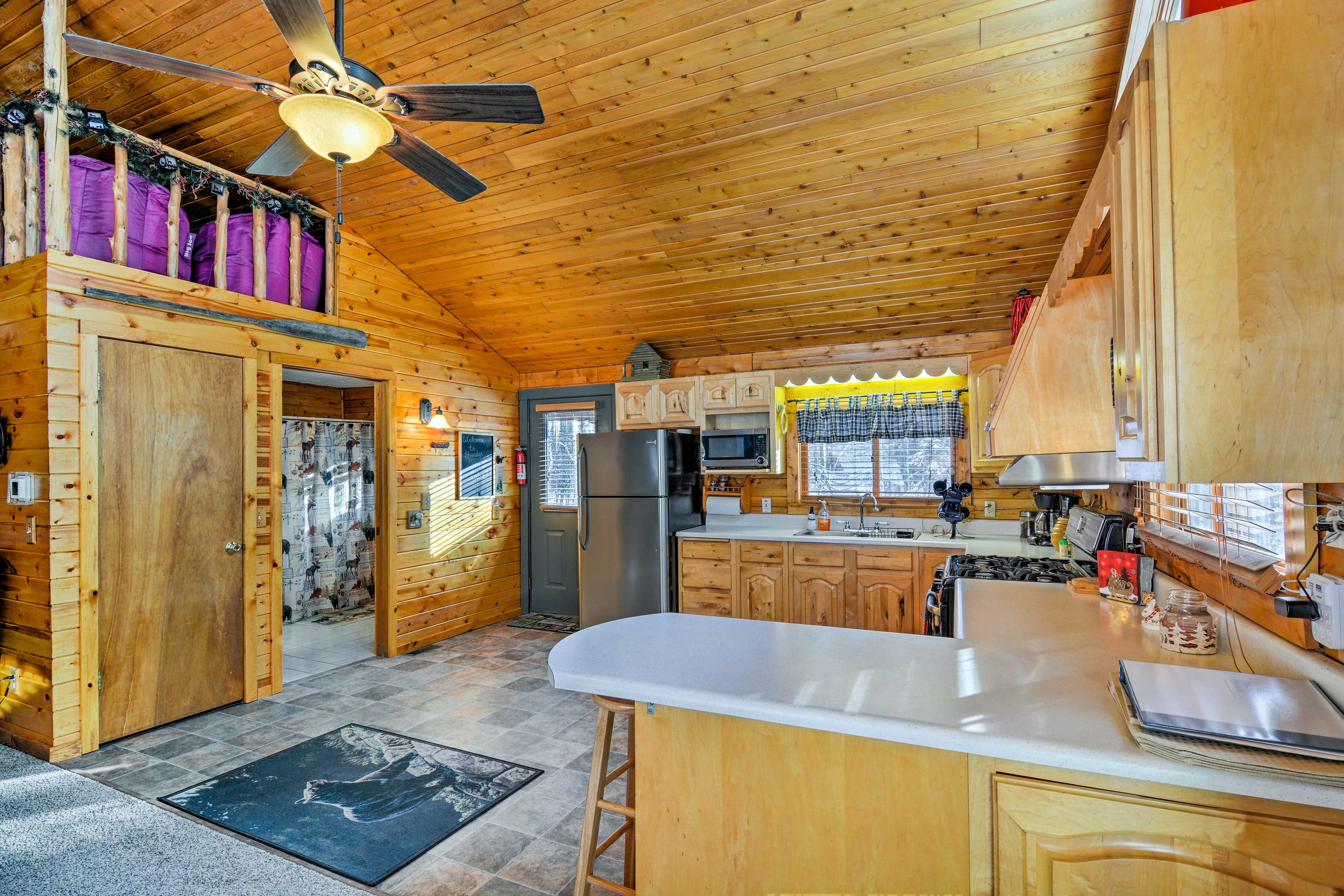 Kitchen | Dishware & Flatware | Toaster