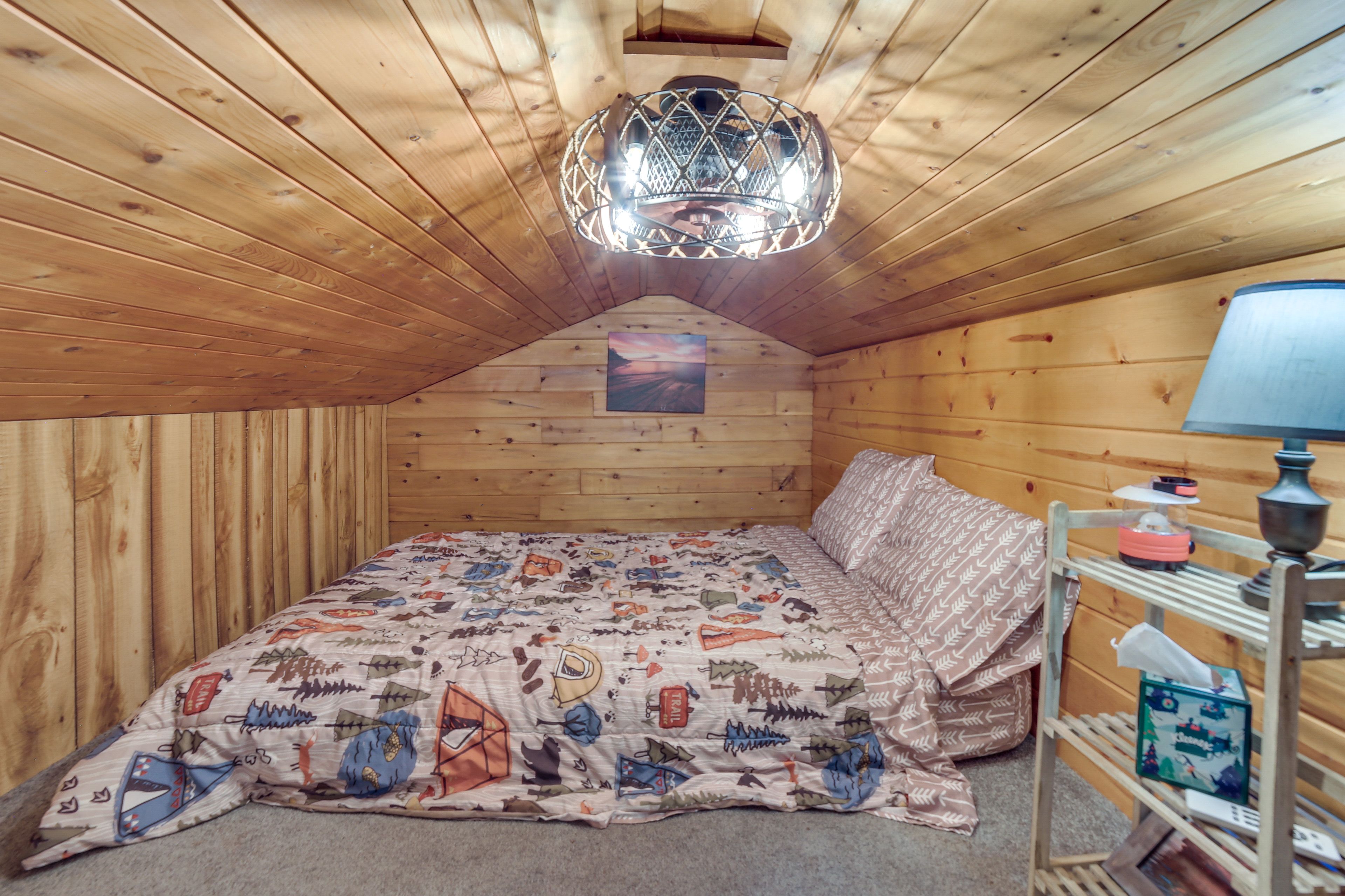 Loft | Full Bed