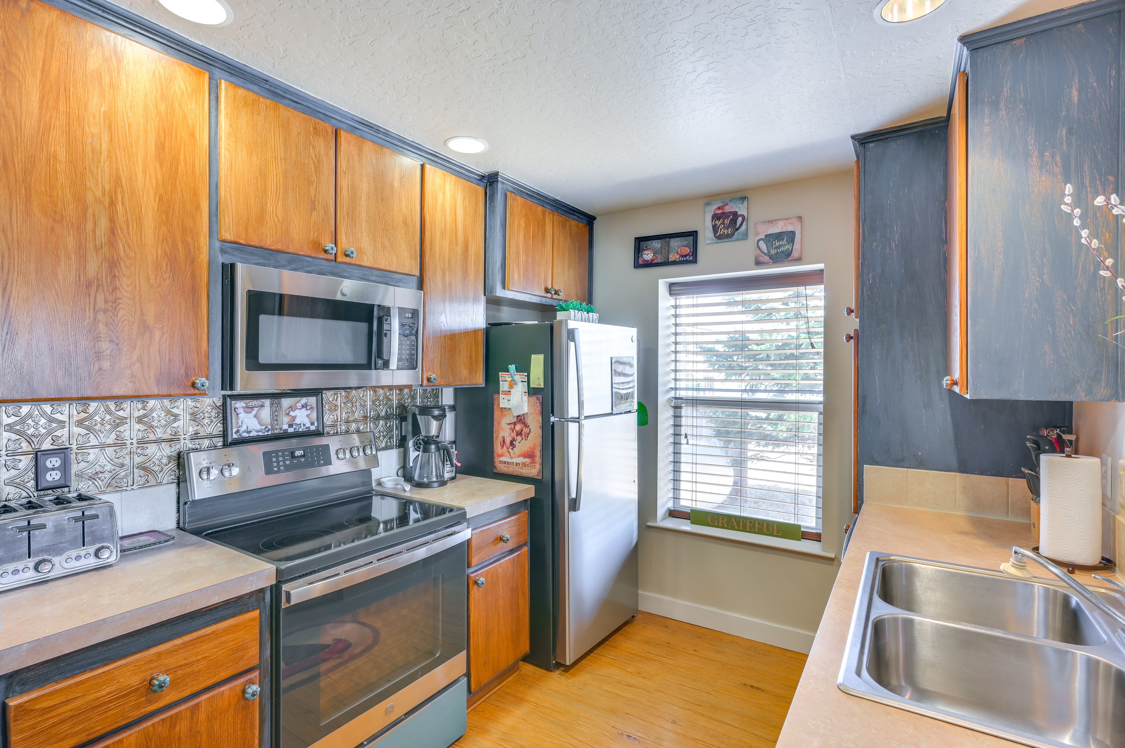Kitchen | Cooking Basics | Breakfast Bar