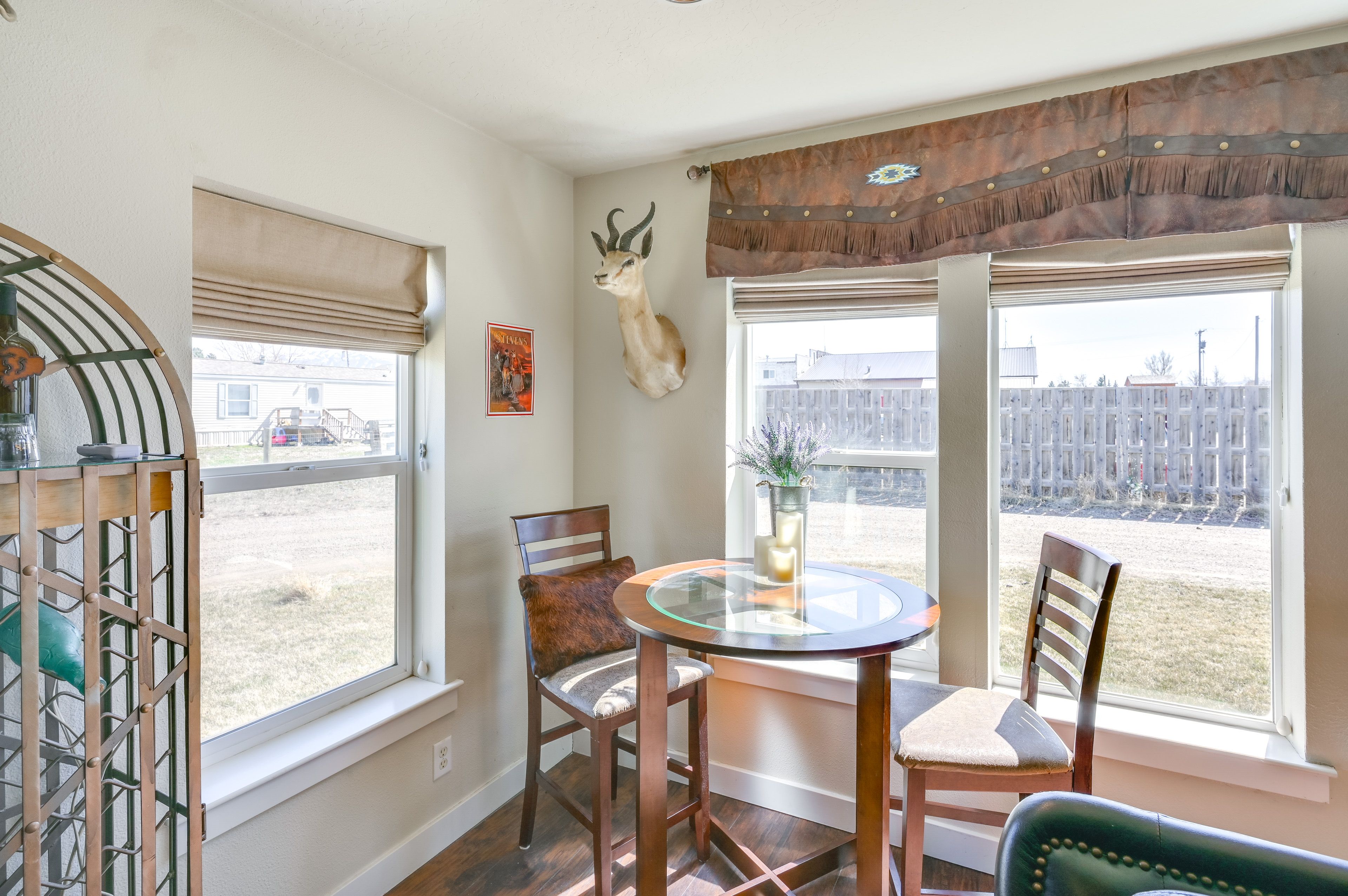 Dining Table | Dishware Provided