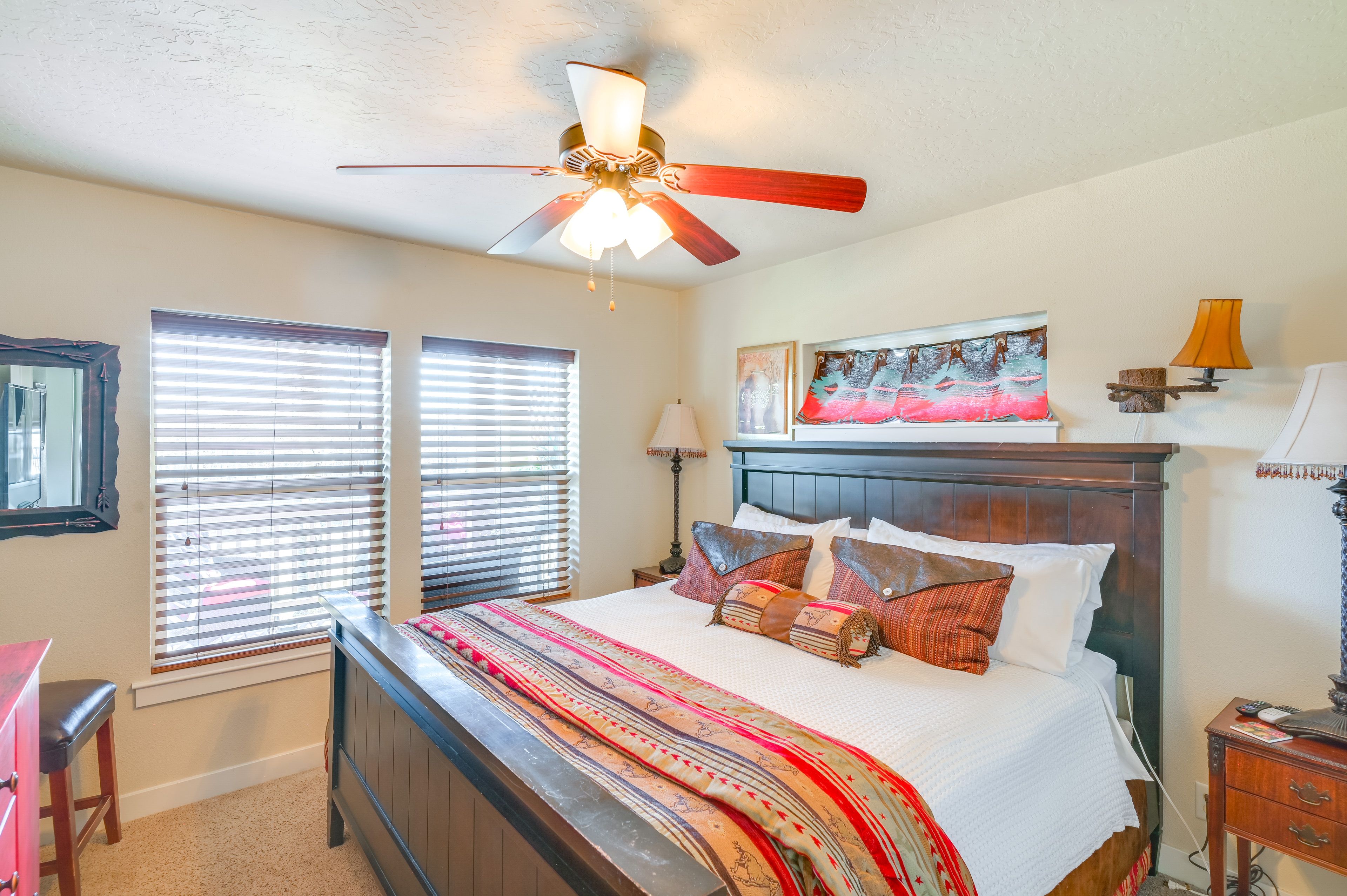 Bedroom 1 | King Bed