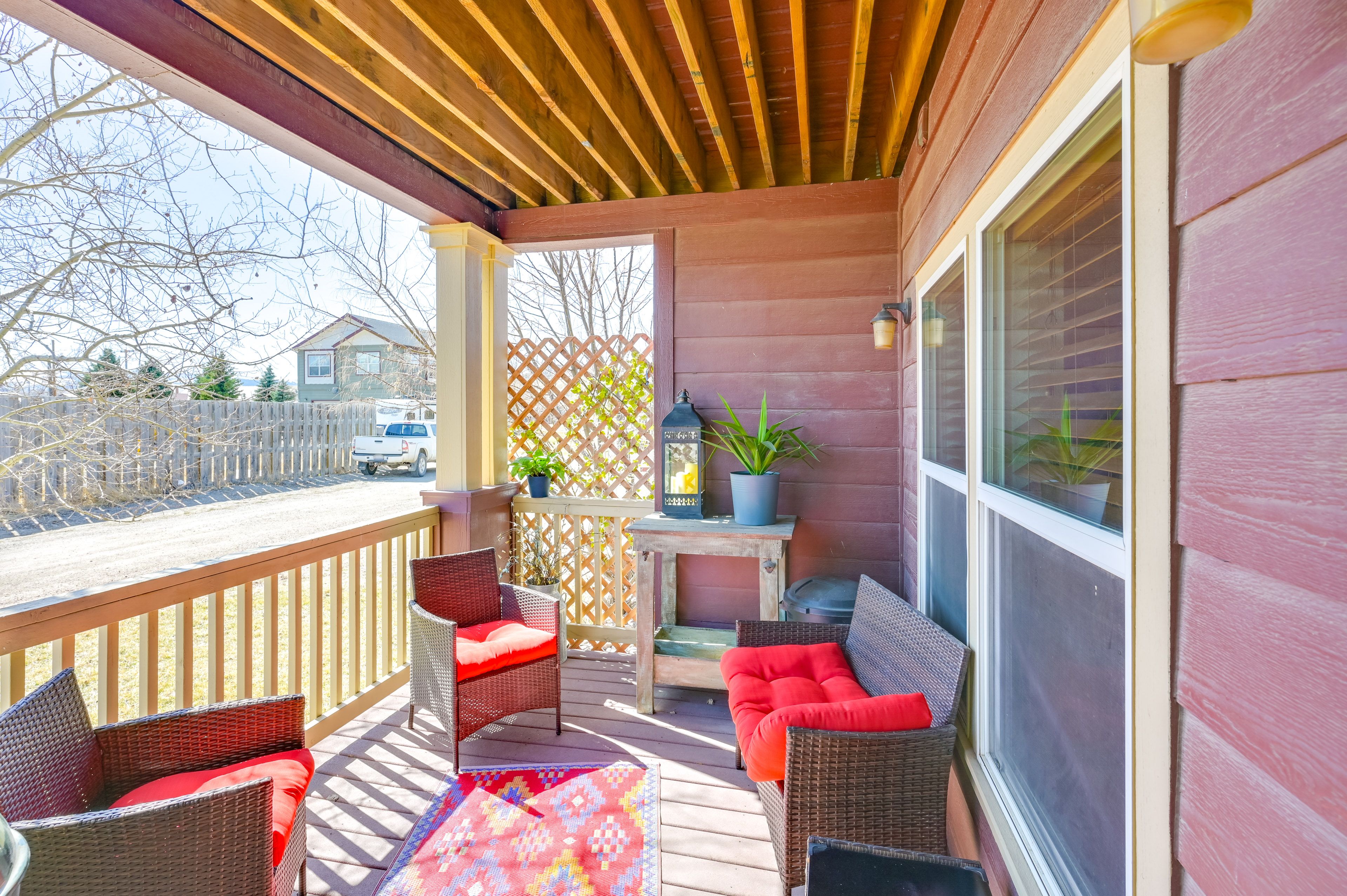 Private Balcony | Charcoal Grill
