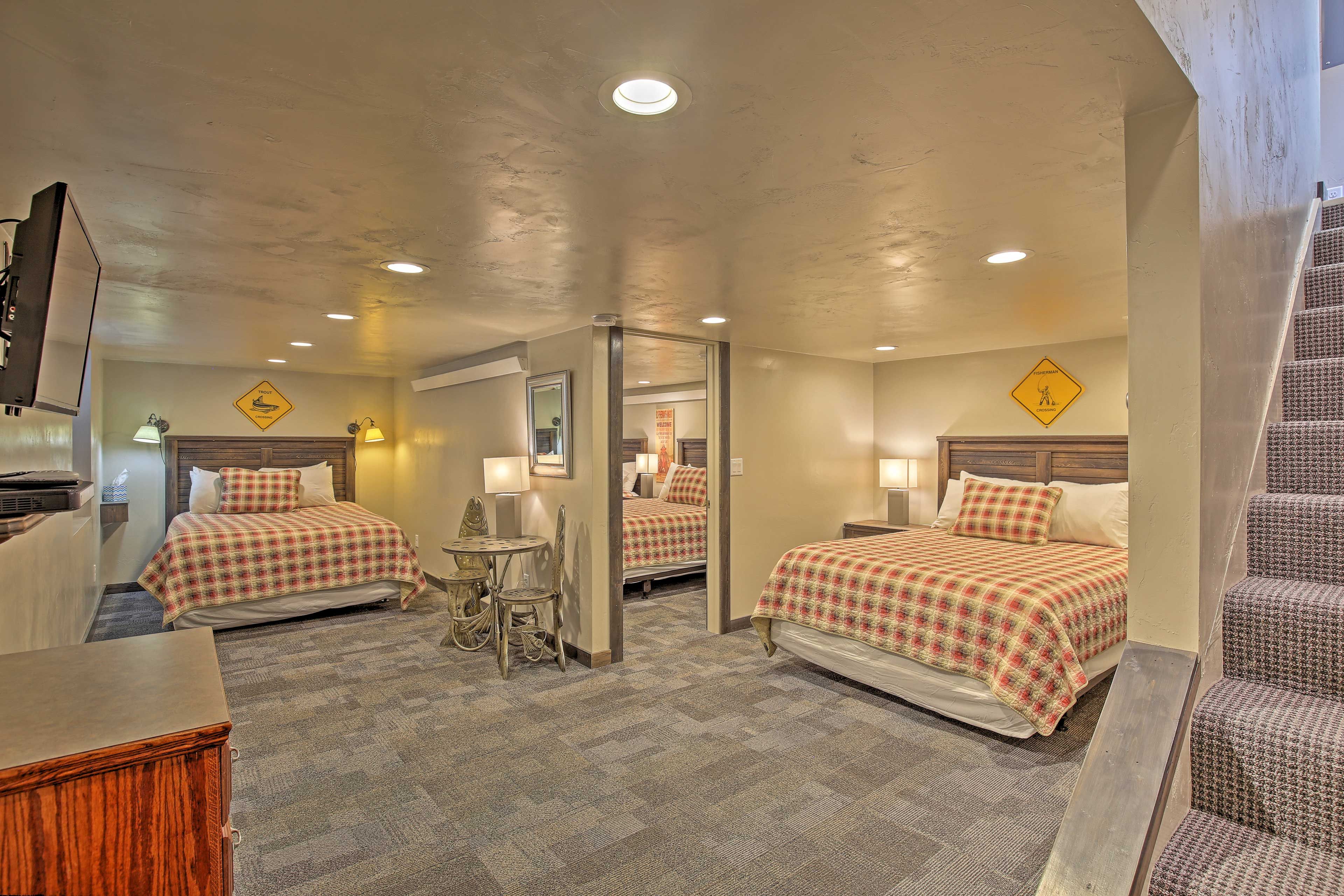 Bedroom | 2 Queen Beds | Linens Provided | Lower Levek
