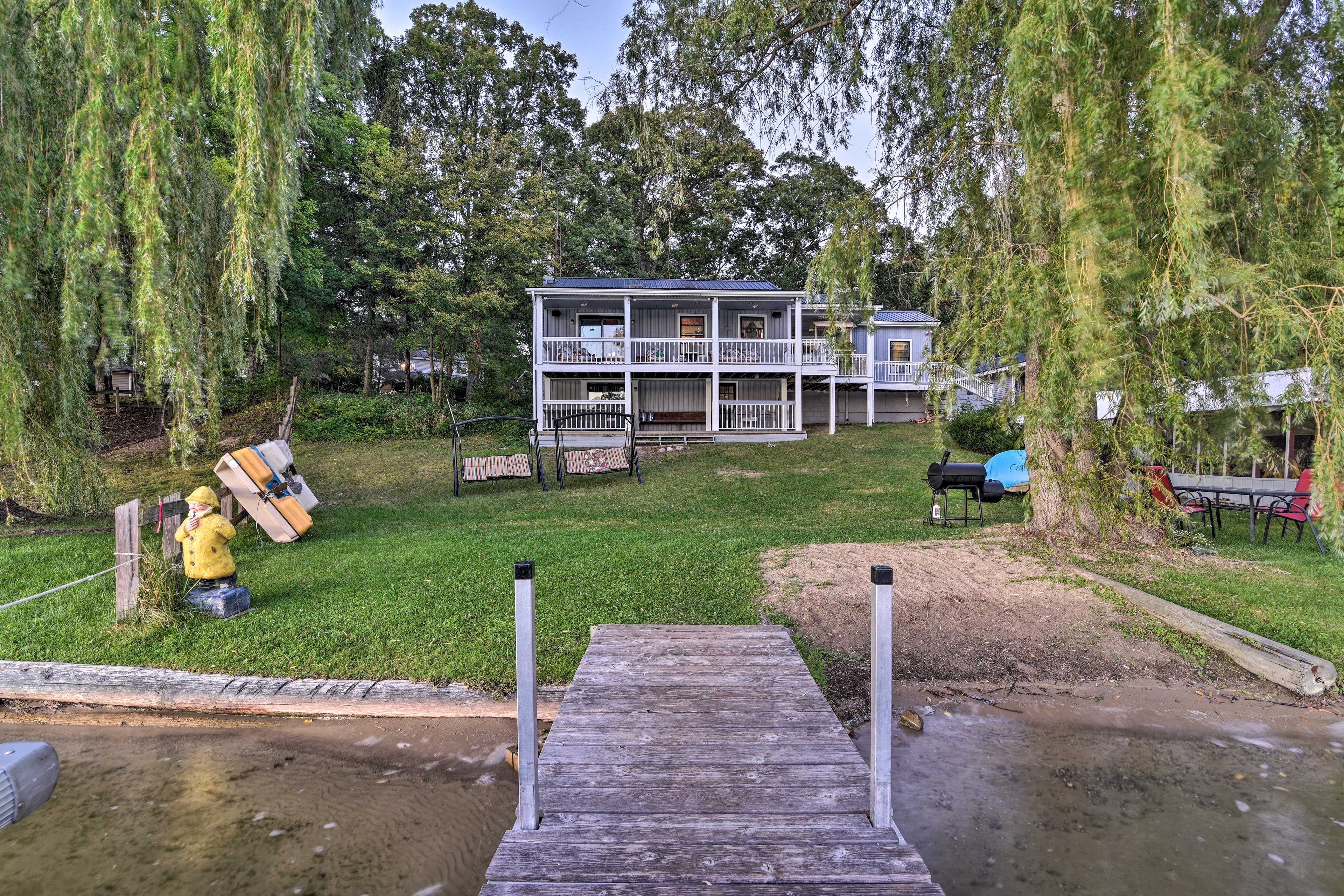 Lapeer Vacation Rental | 3BR | 1BA | 1,200 Sq Ft | Stairs Required