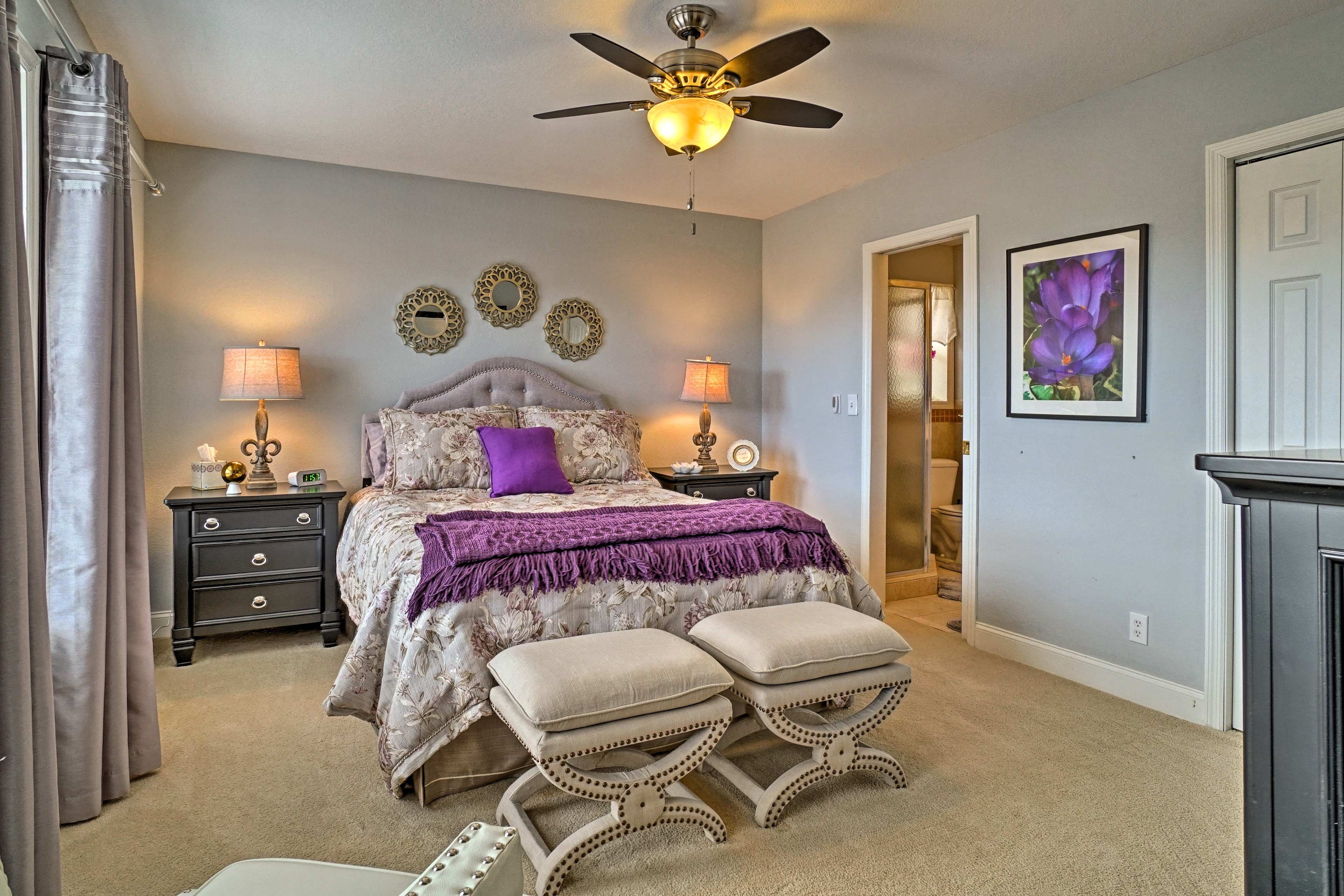 Bedroom 1 | Queen Bed