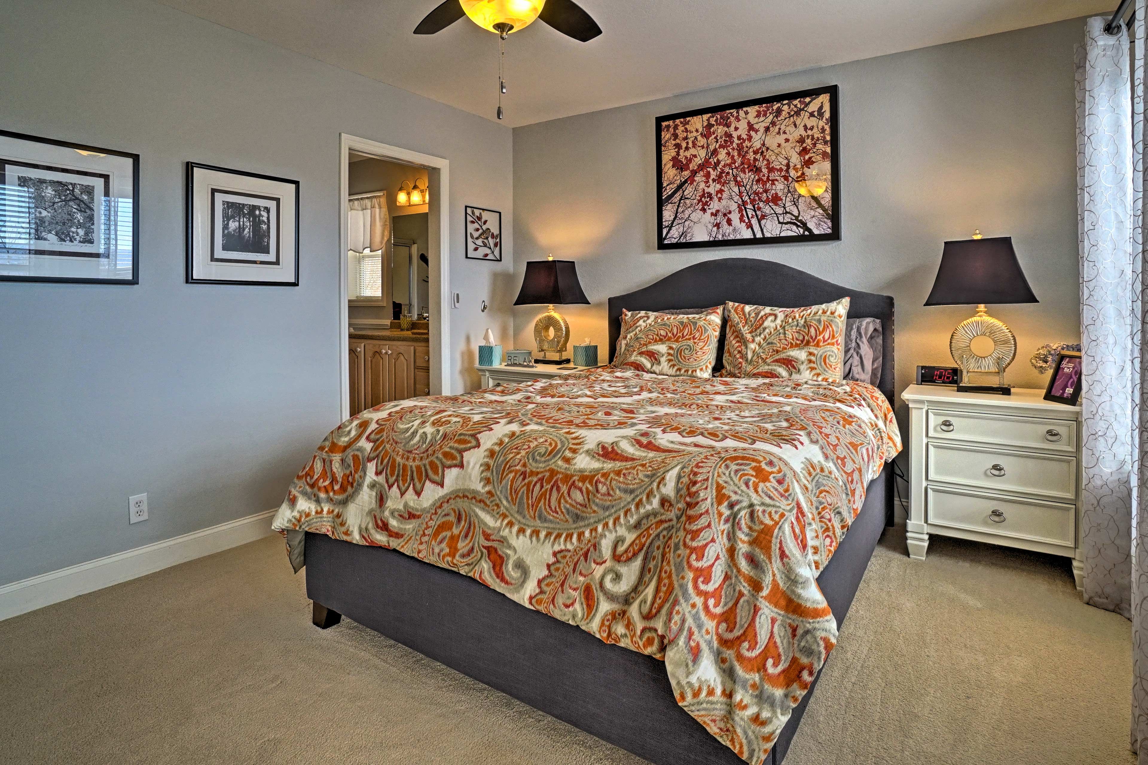 Bedroom 2 | Queen Bed