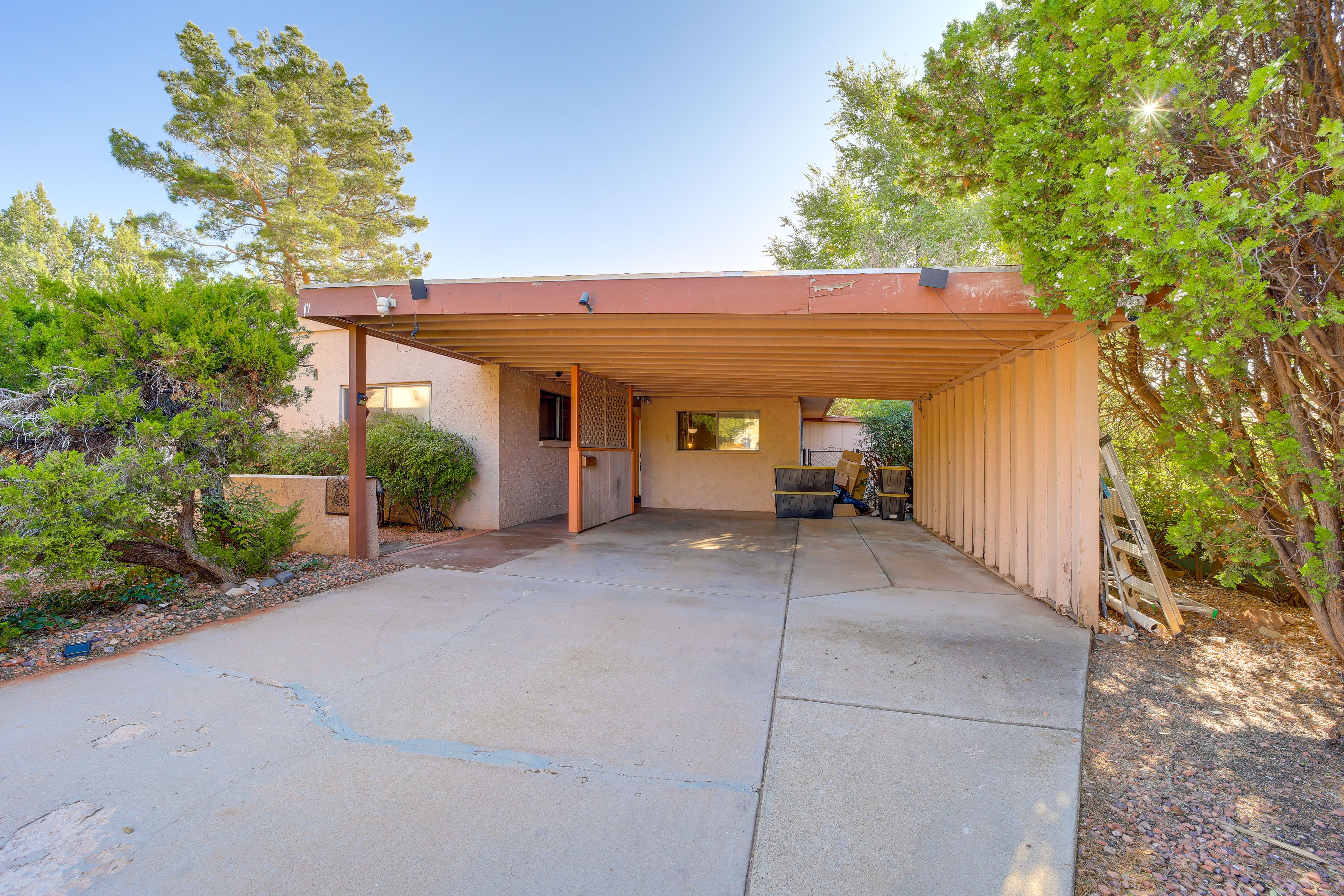 Parking | Carport (2 Vehicles)