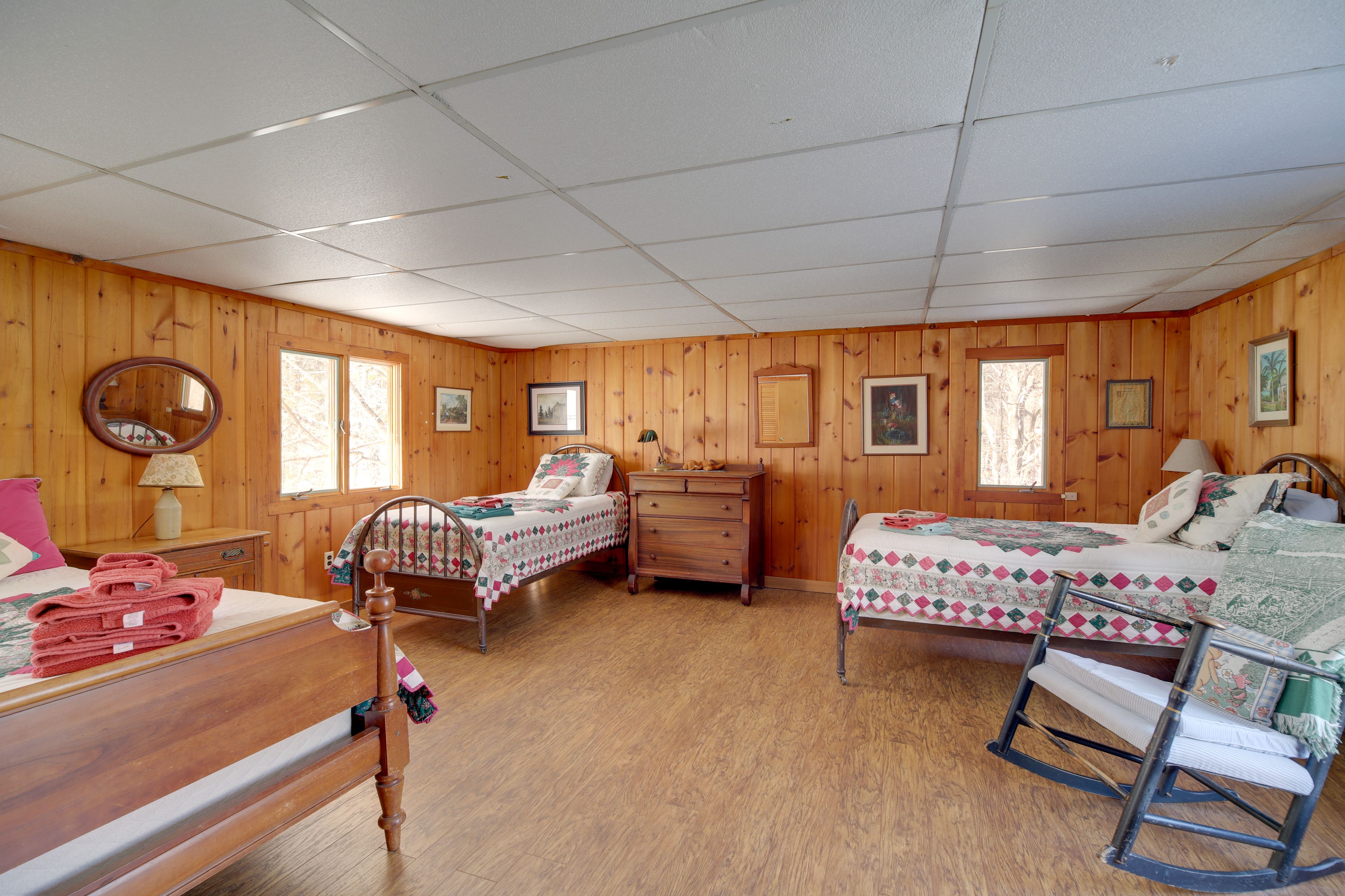 Bedroom 4 | 2 Twin Beds | Full Bed | 2nd Floor