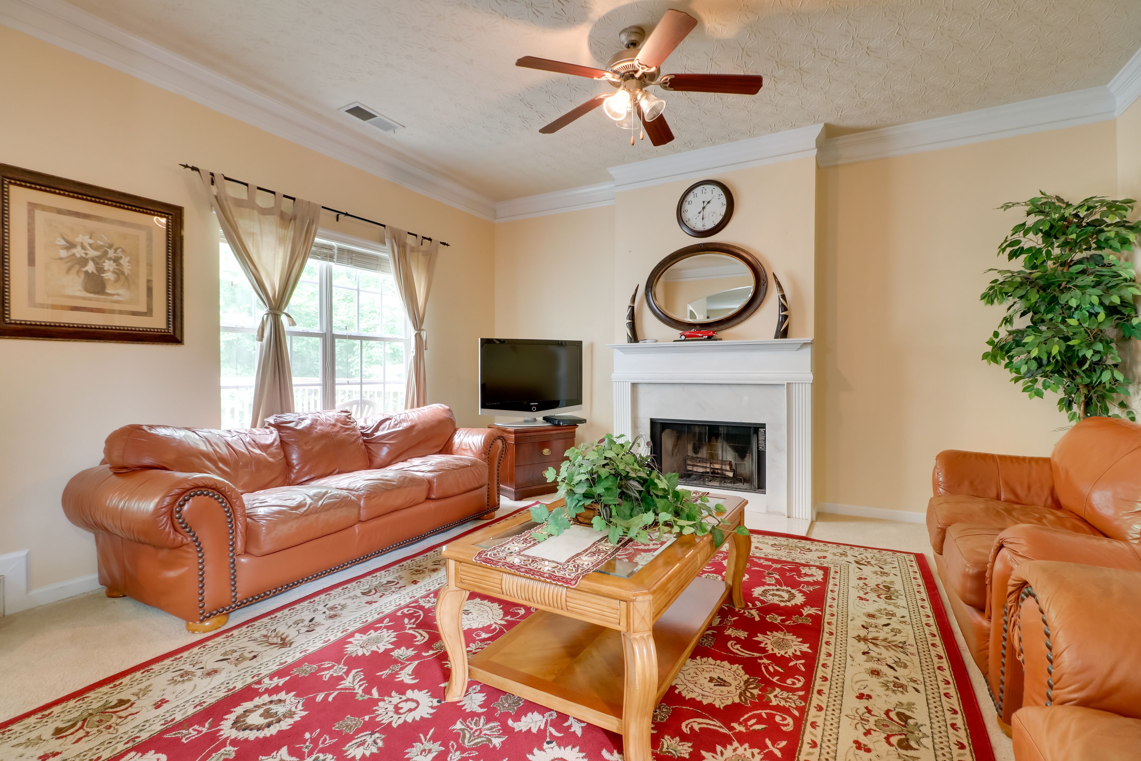 Living Room | 1st Floor