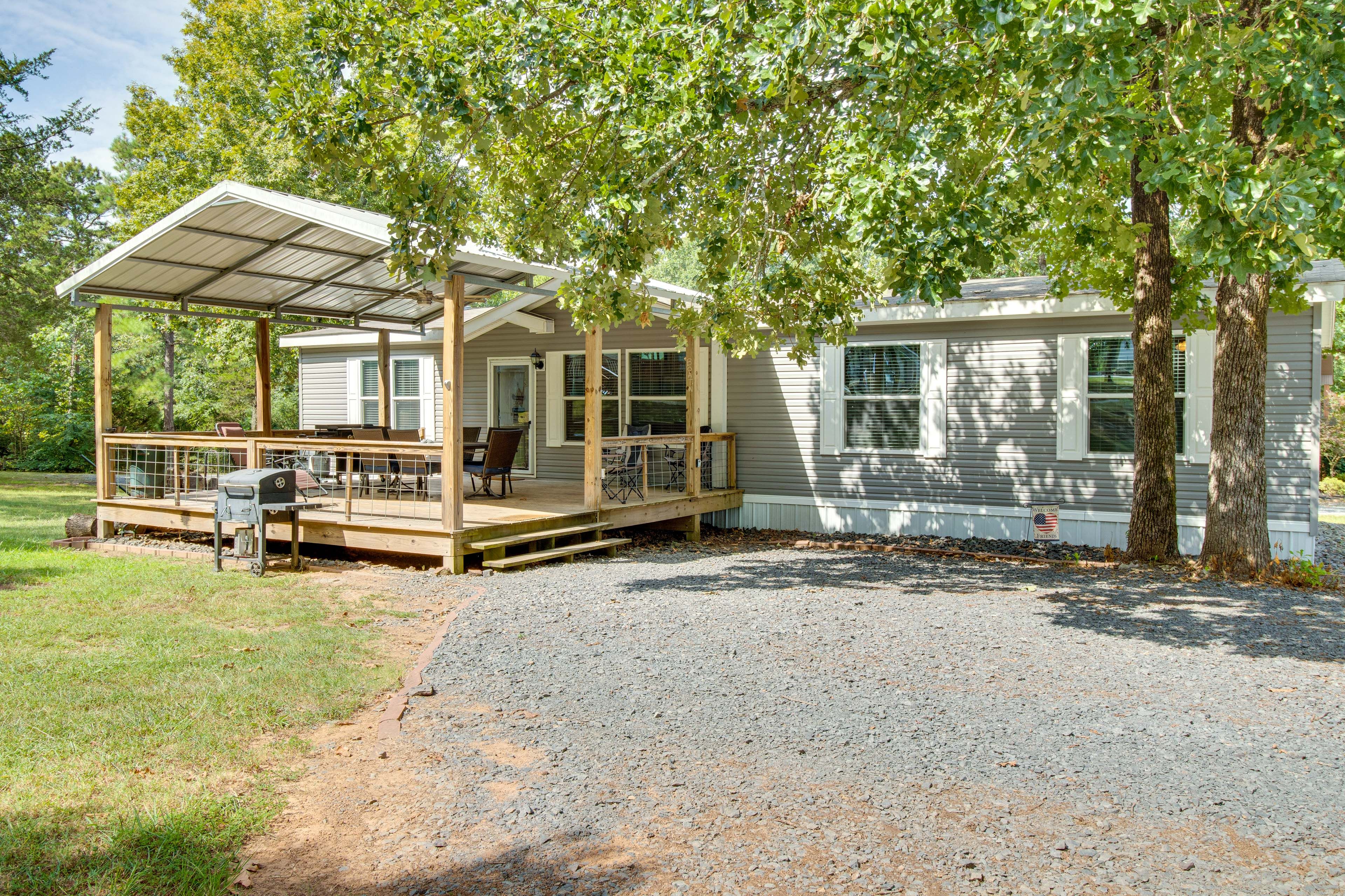 Exterior | Charcoal Grill | Fire Pit