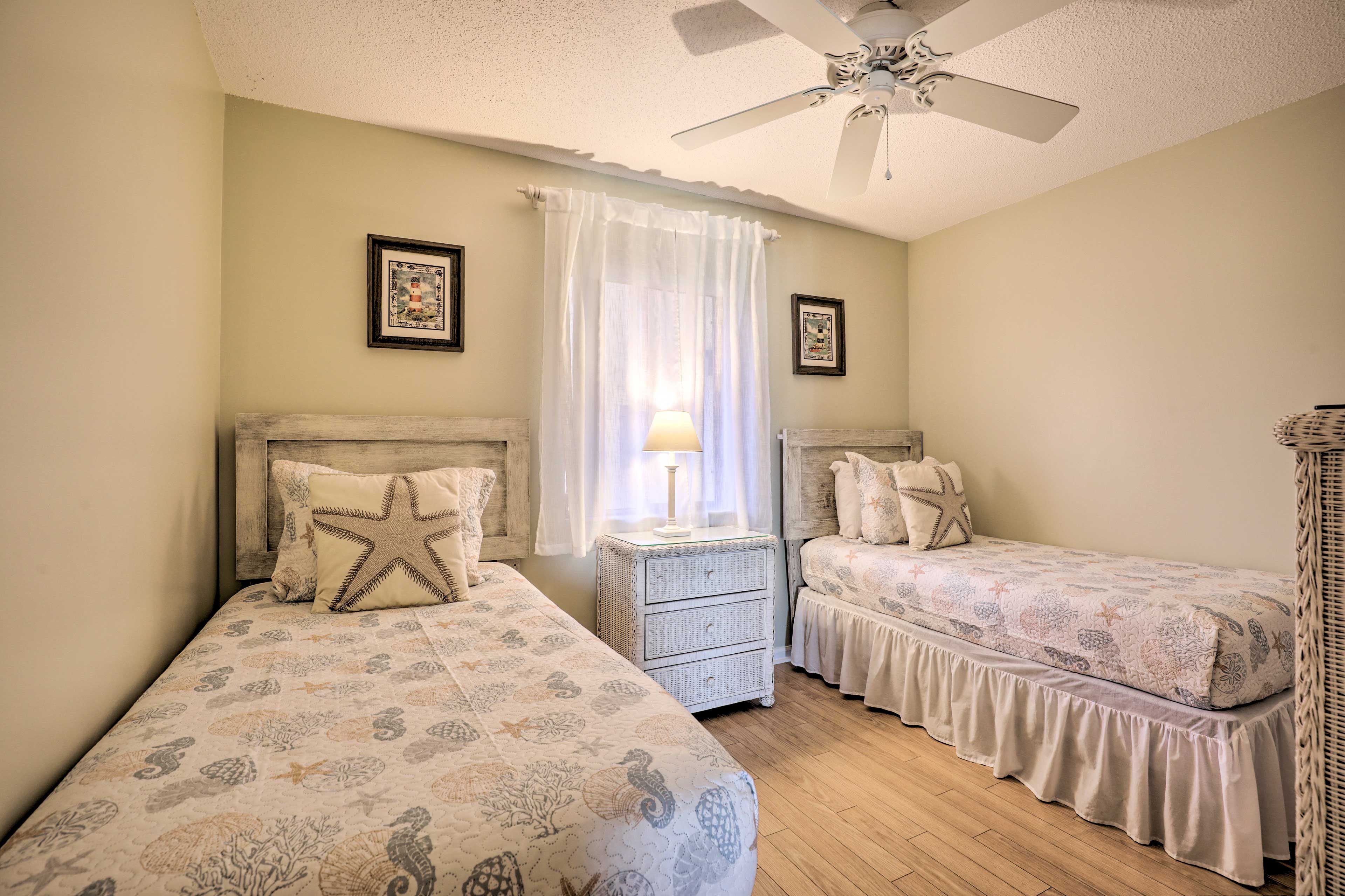 Bedroom 2 | 2 Twin Beds