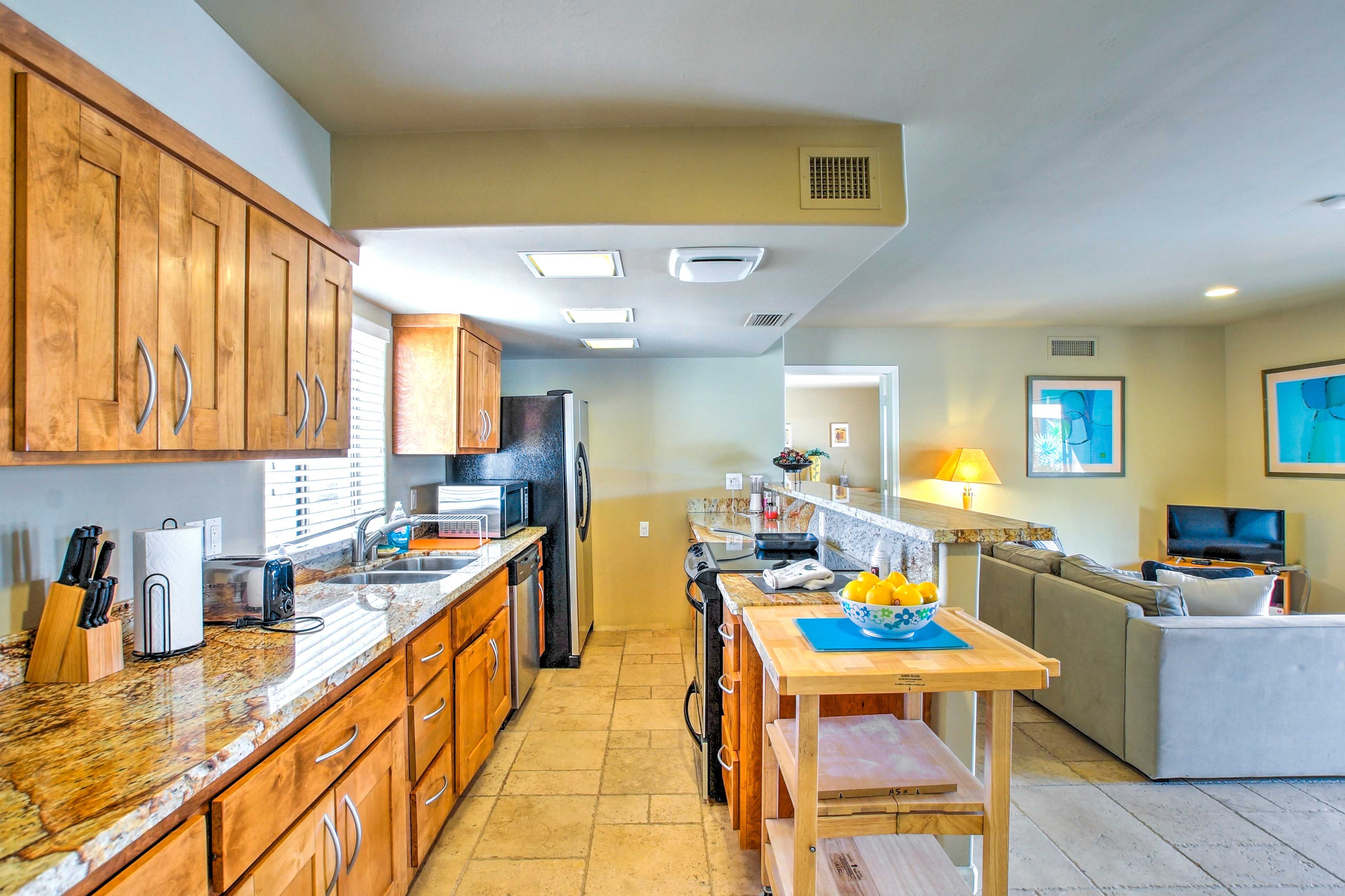 Kitchen | Toaster | Coffee Maker | Trash Bags & Paper Towels