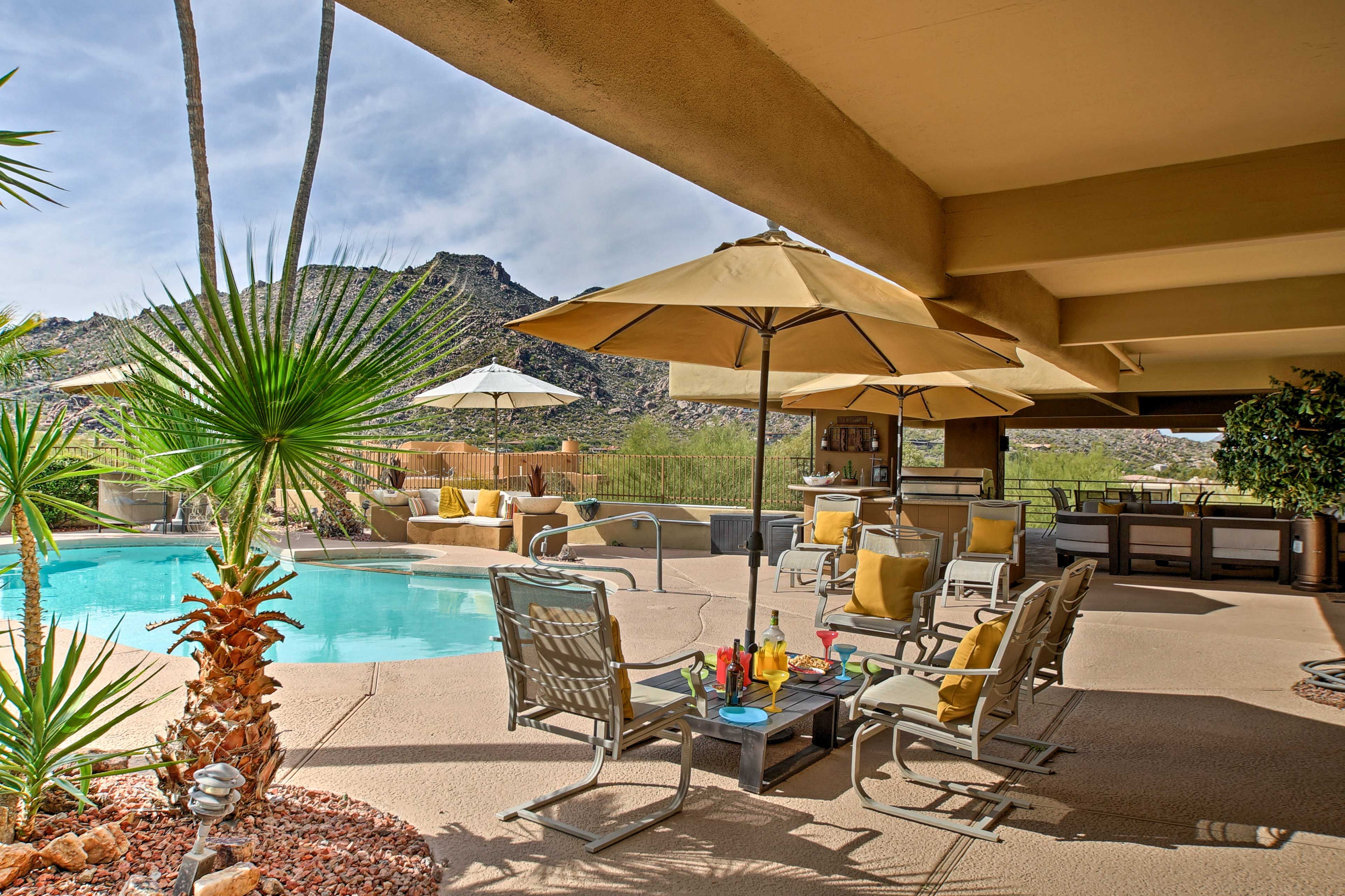 Carefree Vacation Rental | 1BR | 1BA | Step-Free Access | 950 Sq Ft