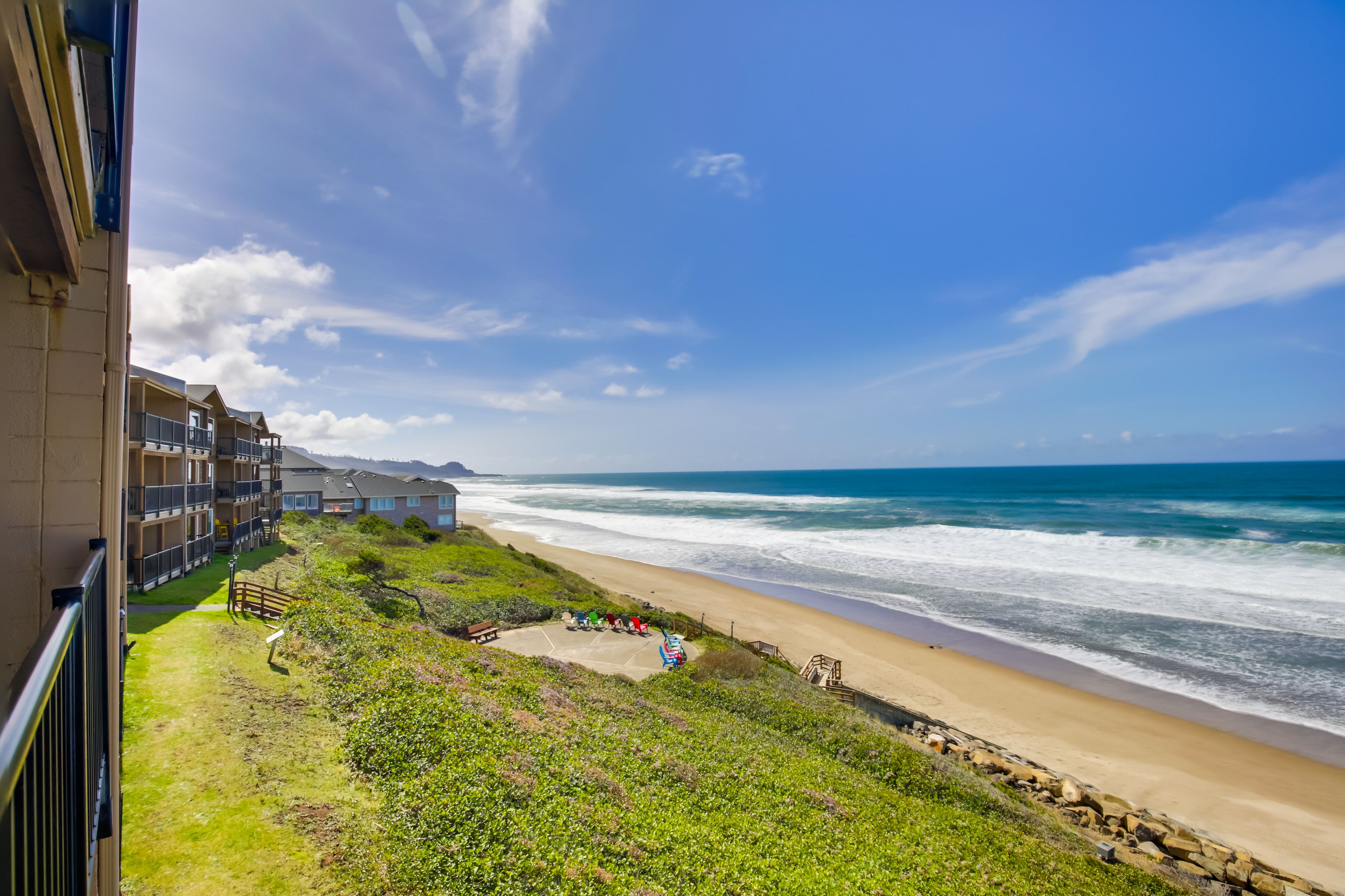 Lincoln City Vacation Rental | 2BR | 2BA | Stairs Required | 1,280 Sq Ft