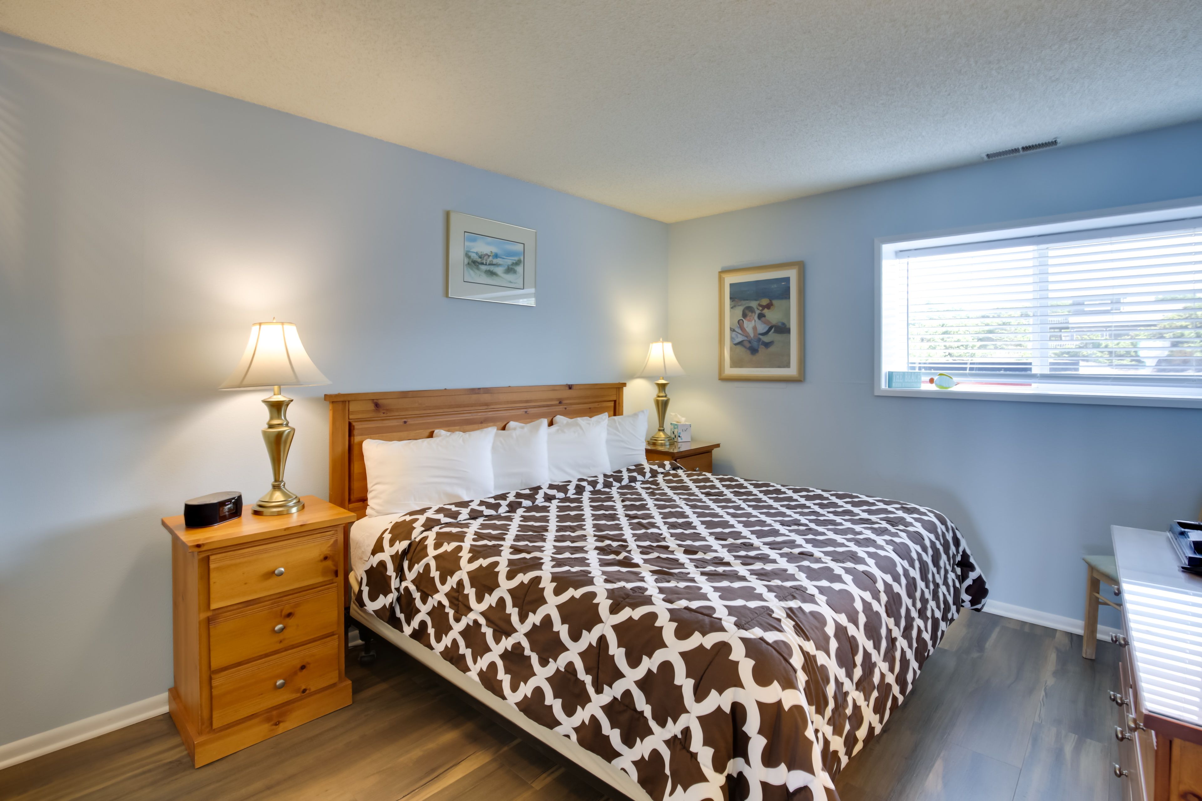 Bedroom 2 | Main Level | Queen Bed