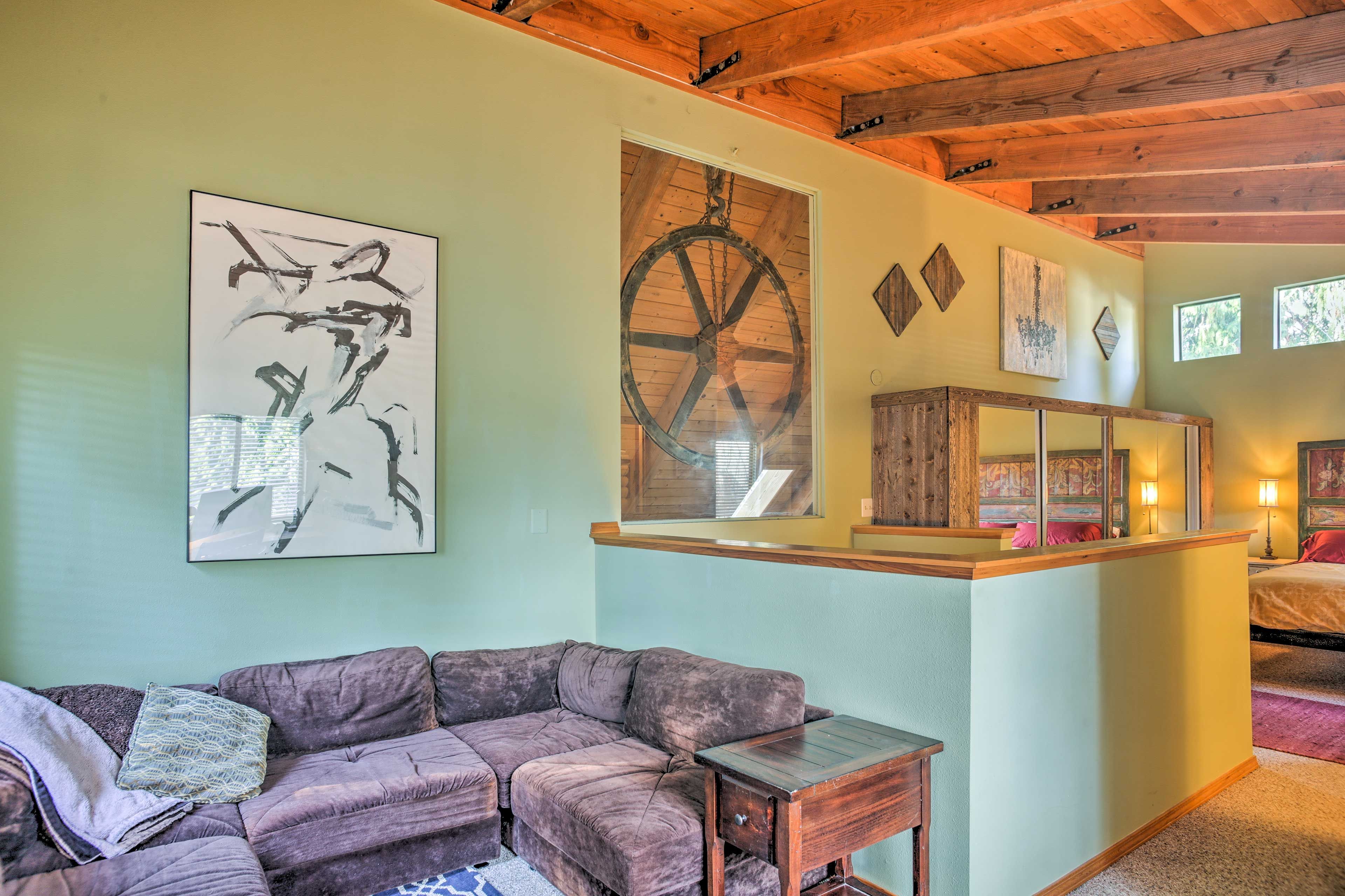 Enjoy the quiet and comfort of the loft.
