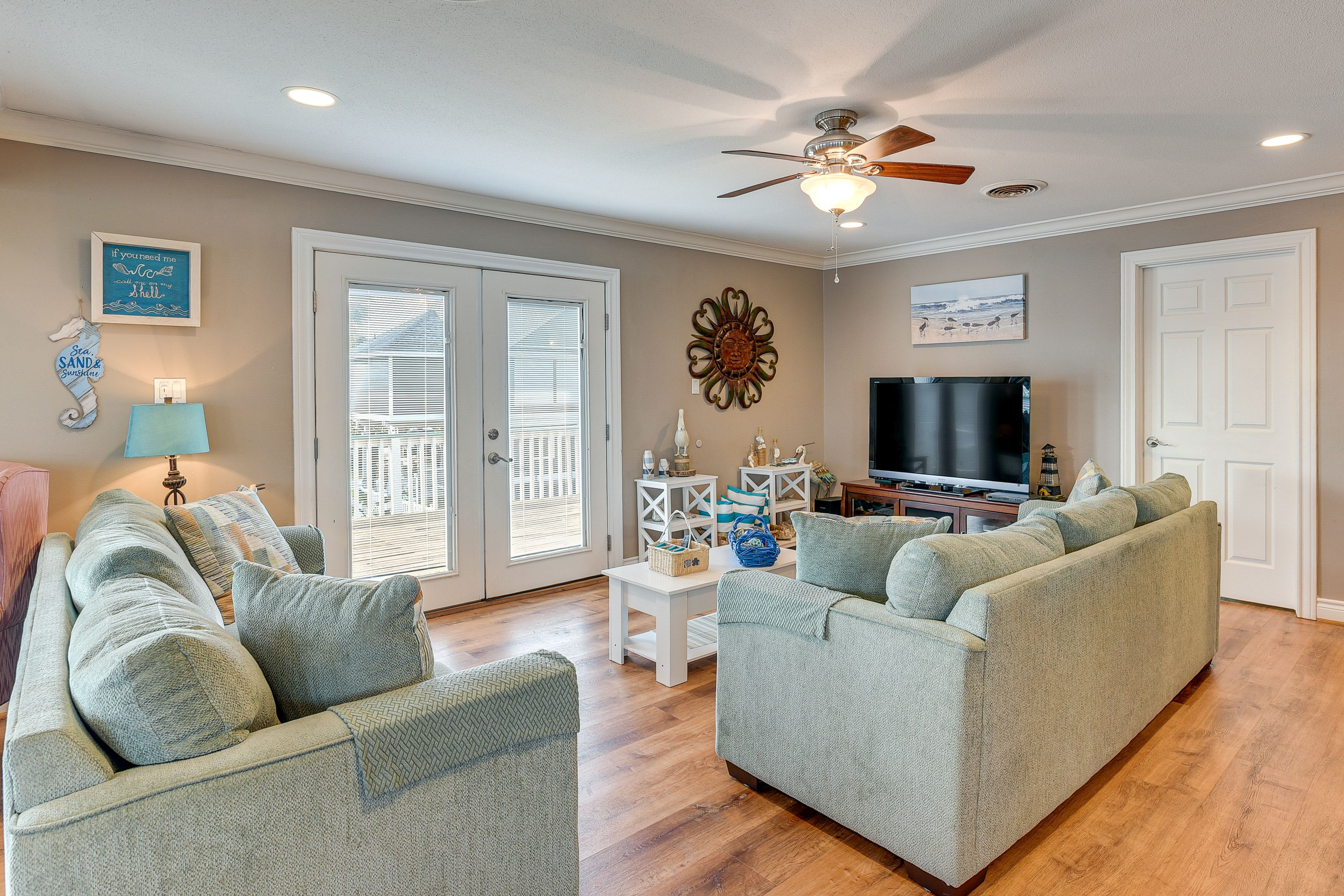 Living Room | Queen Sleeper Sofa | Main Floor | Central A/C & Heating