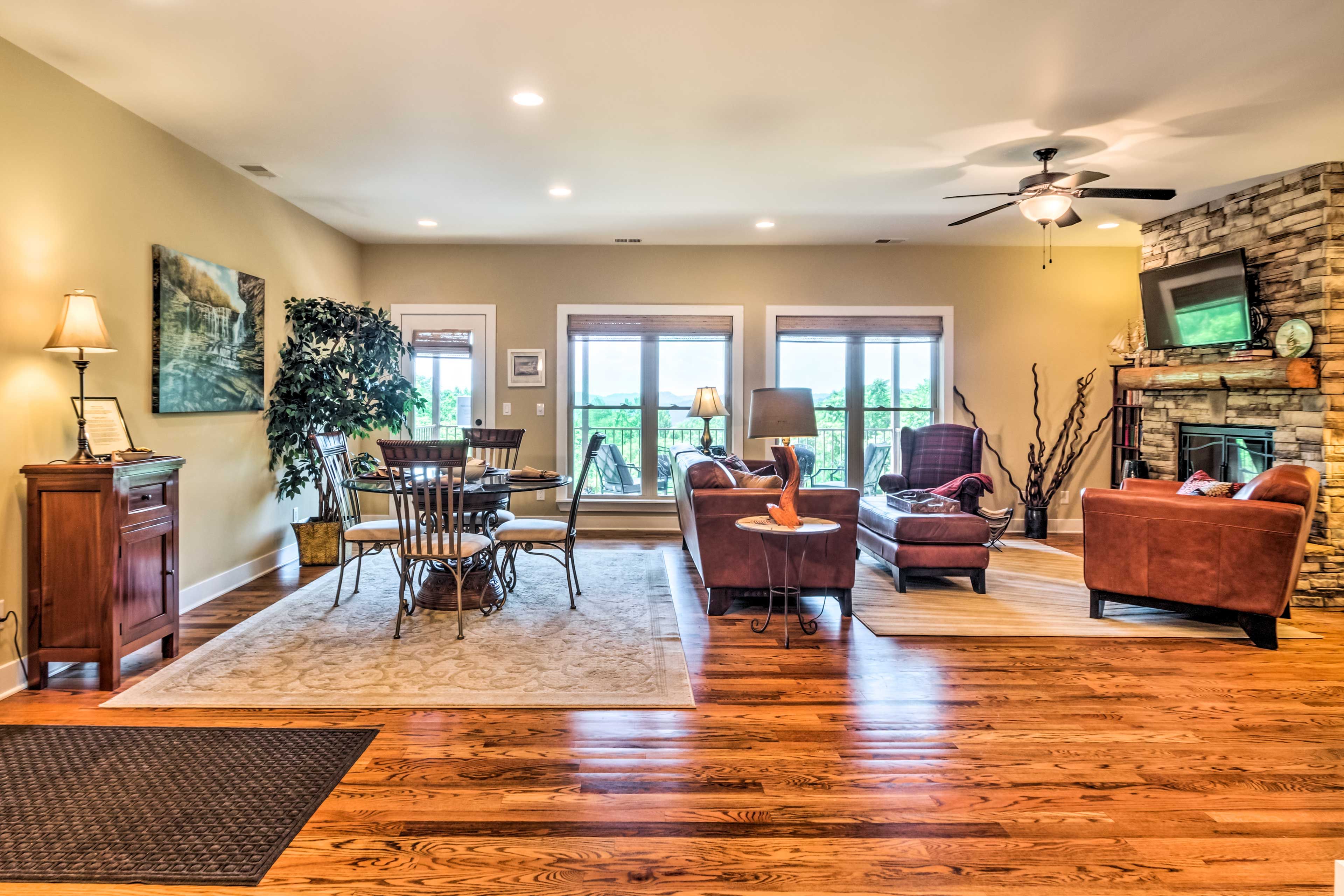 Living Room | Main Floor | Central A/C & Heating | Smart TVs