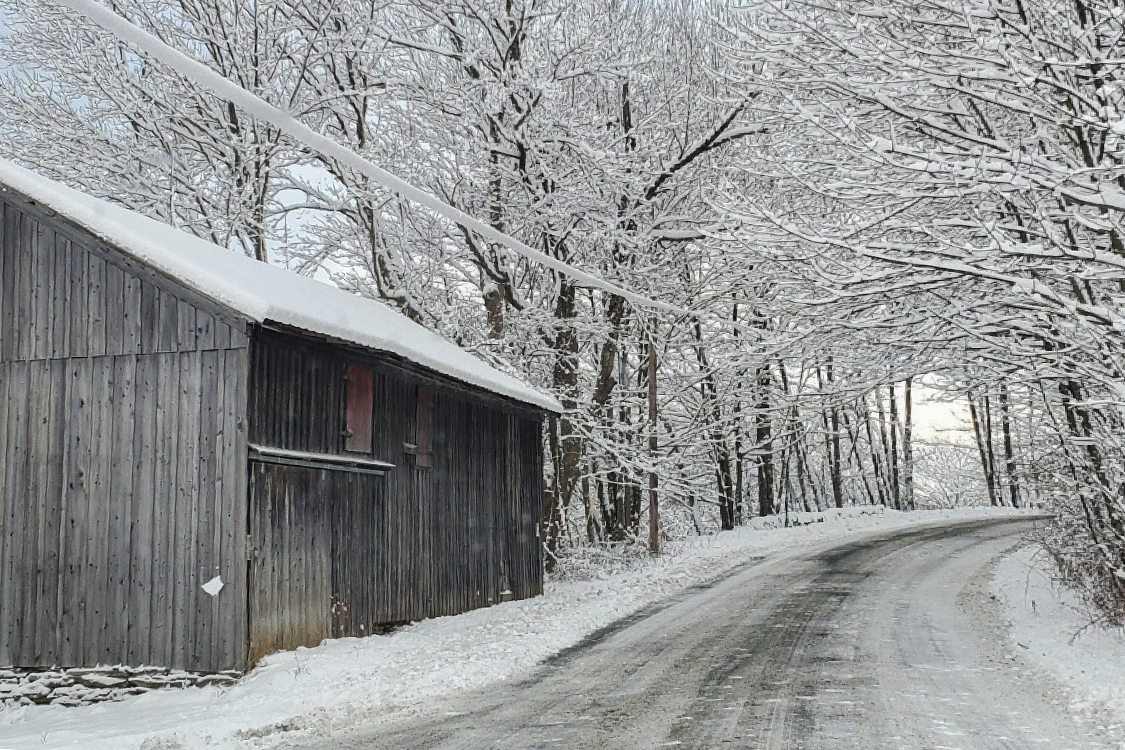 Winter Drive up to Lazy Bear Lodge