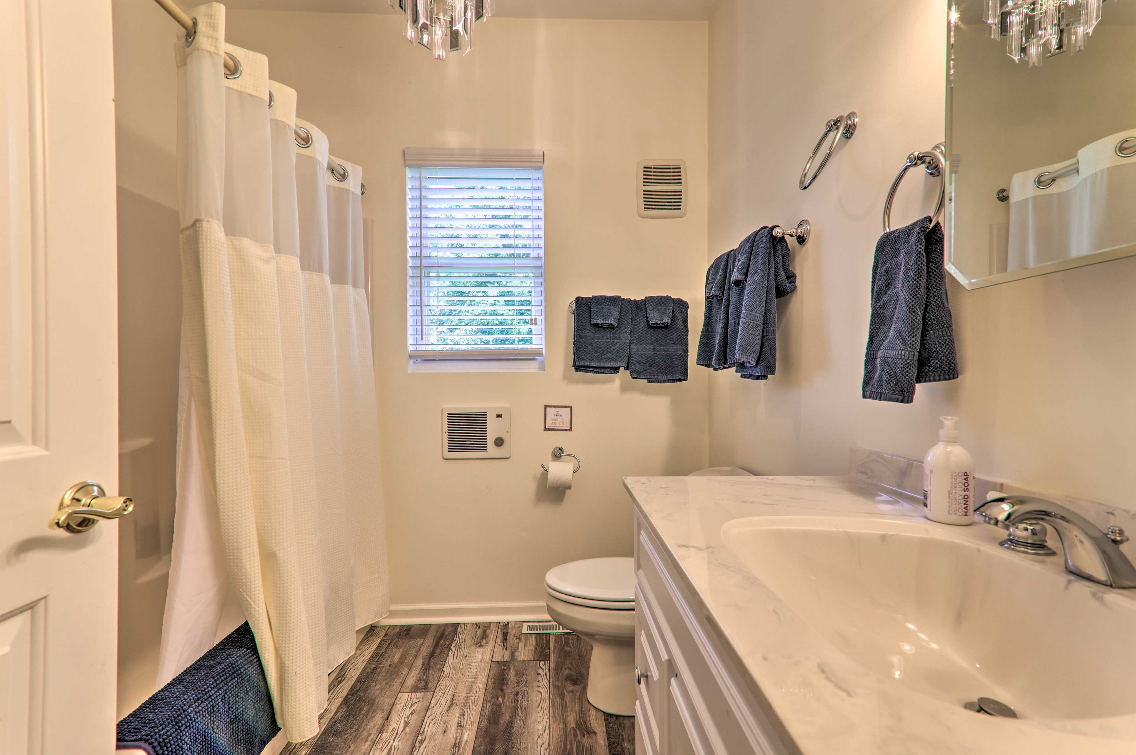 Full Bathroom